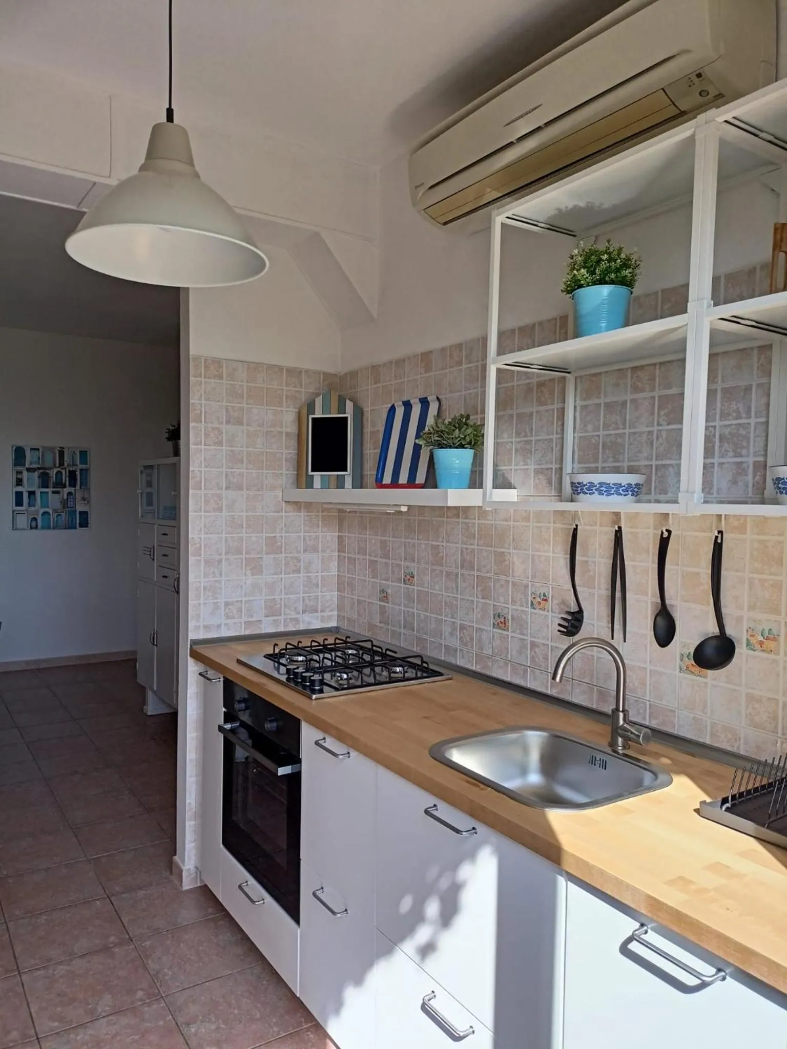 Kitchen or kitchenette in Villa Rosaria