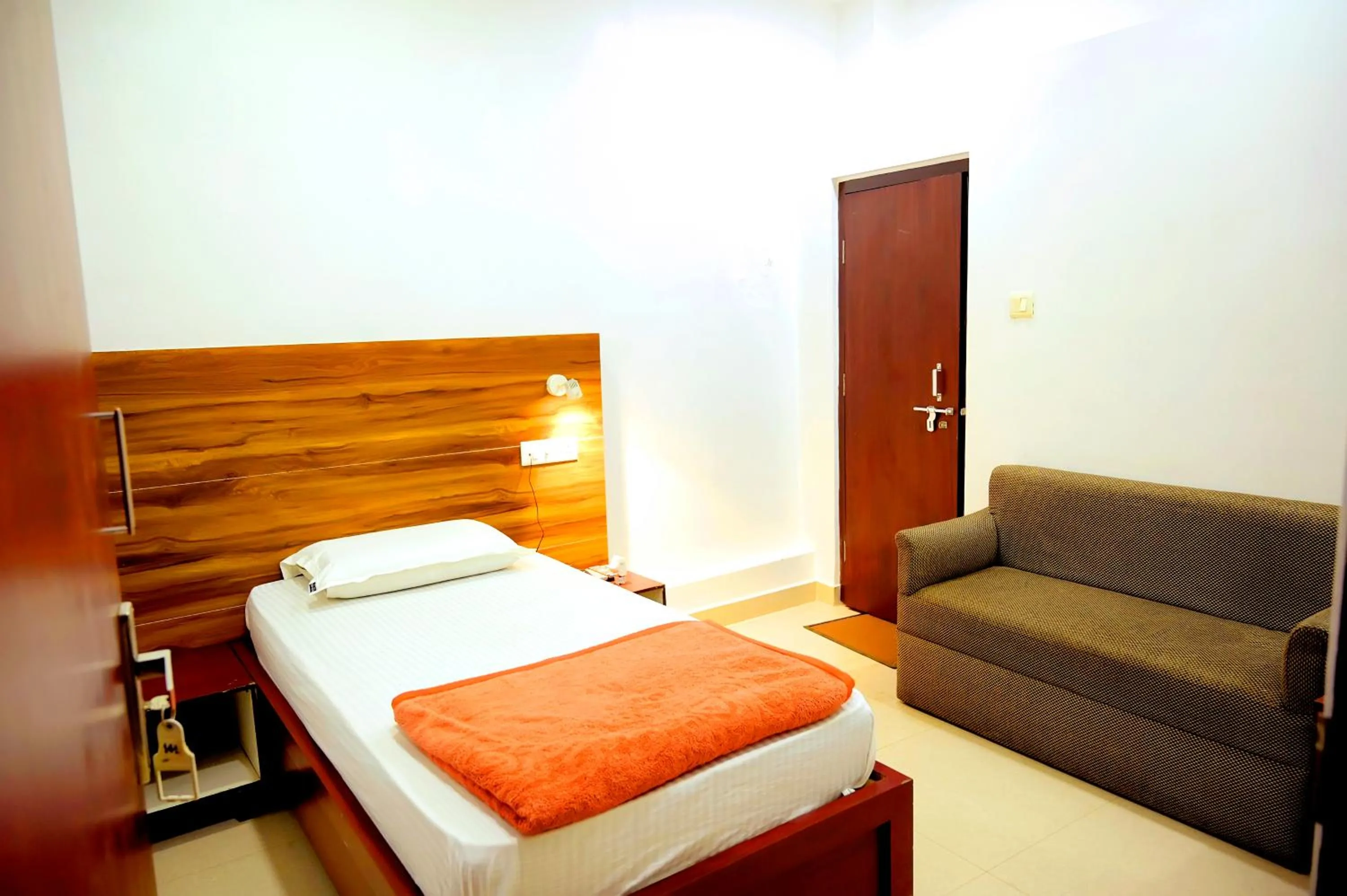 Bedroom, Bed in Subhash Hotel