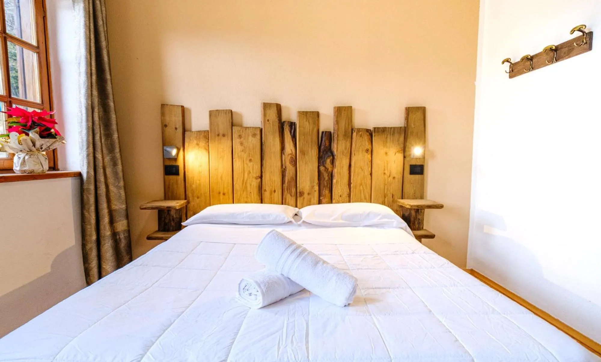 Bed in Chalet Le Alpi - Azzurro Club