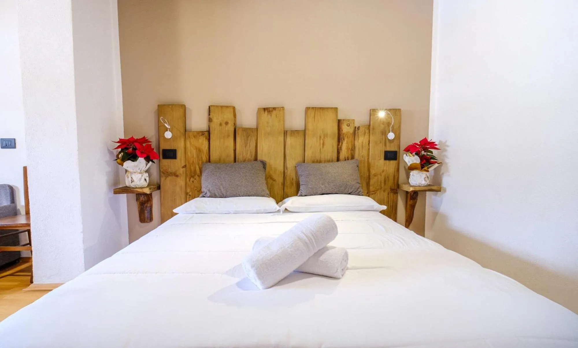 Bed in Chalet Le Alpi - Azzurro Club