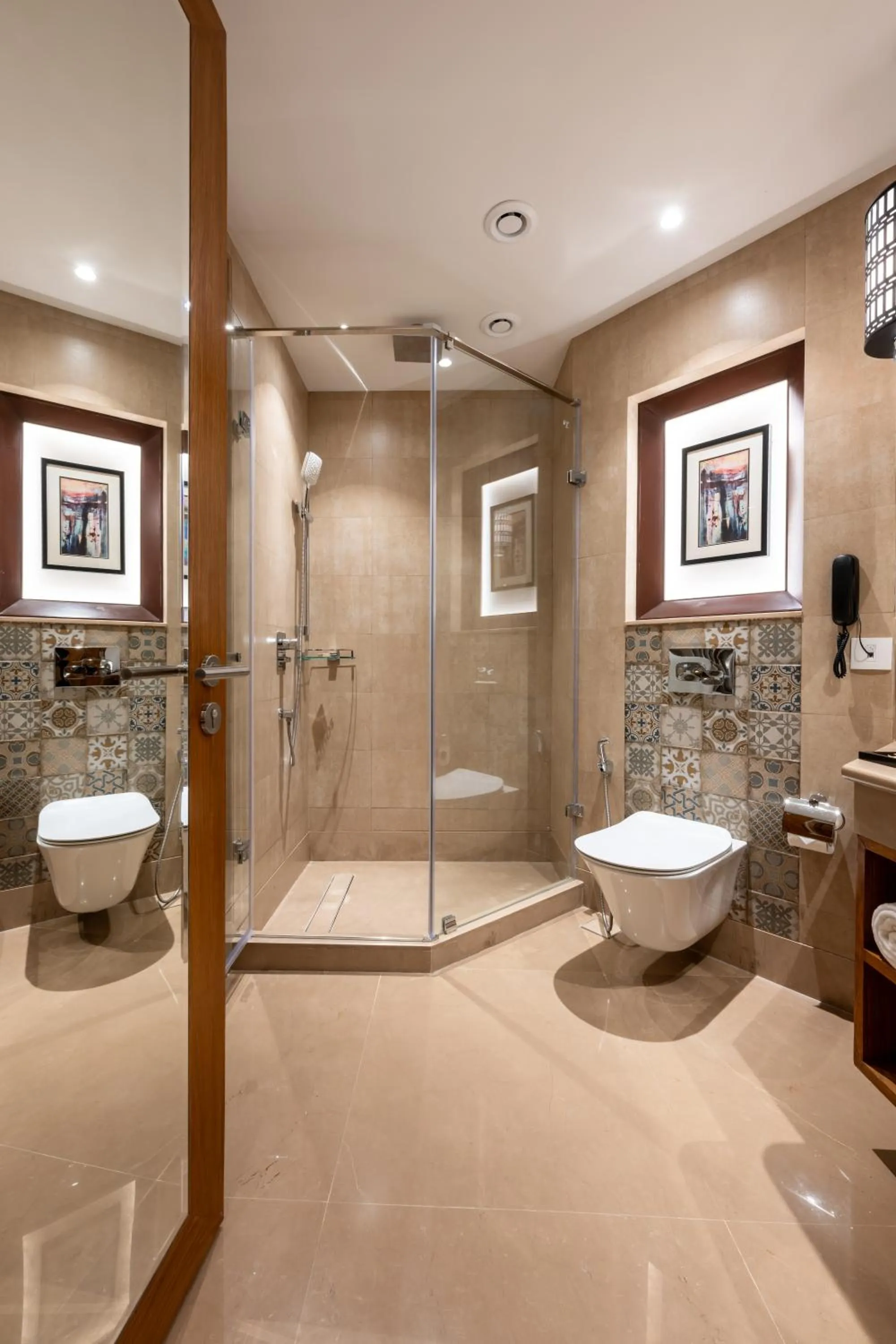 Shower in Charmwood Hotel