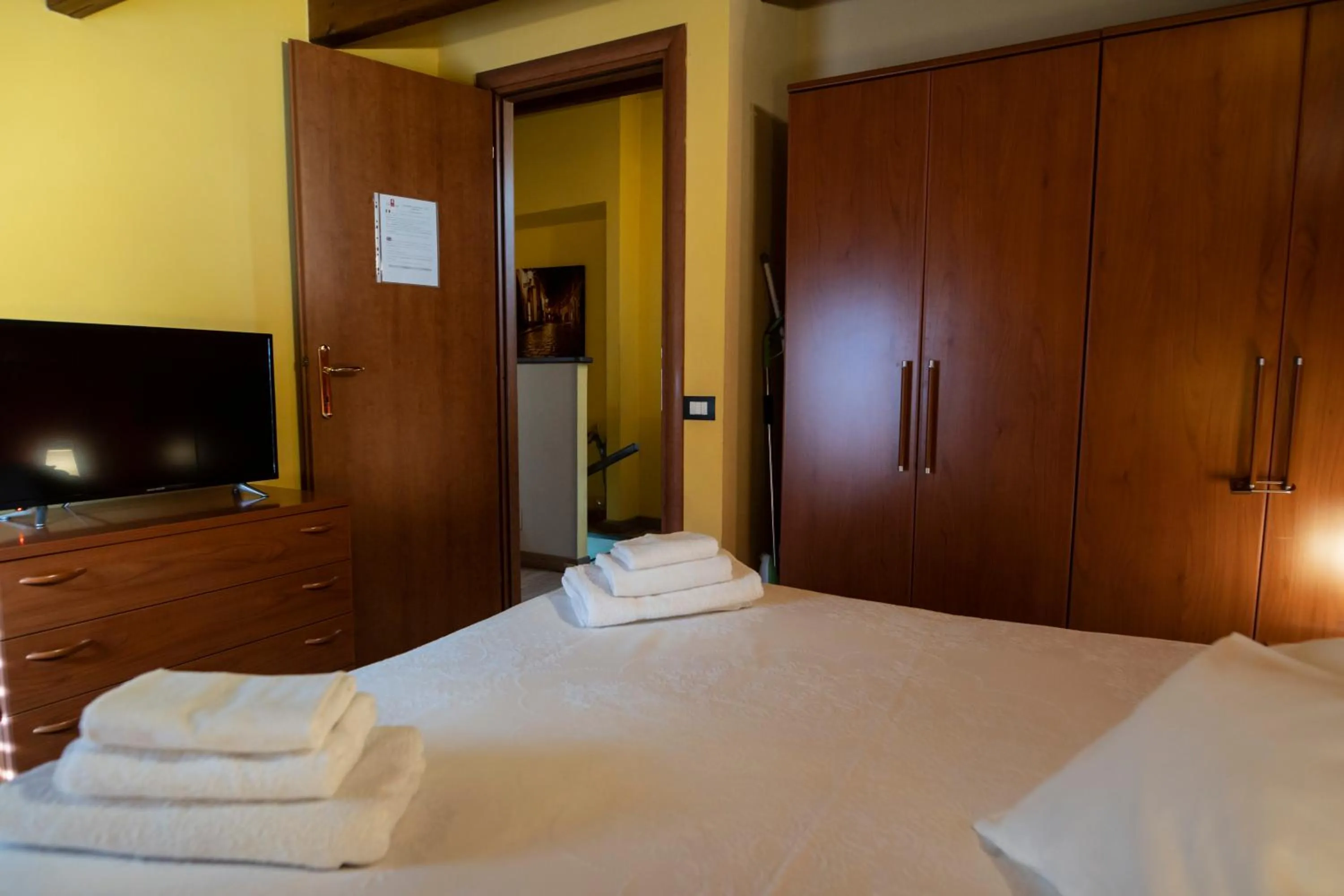 Bedroom, Bed in Domoruja B&B