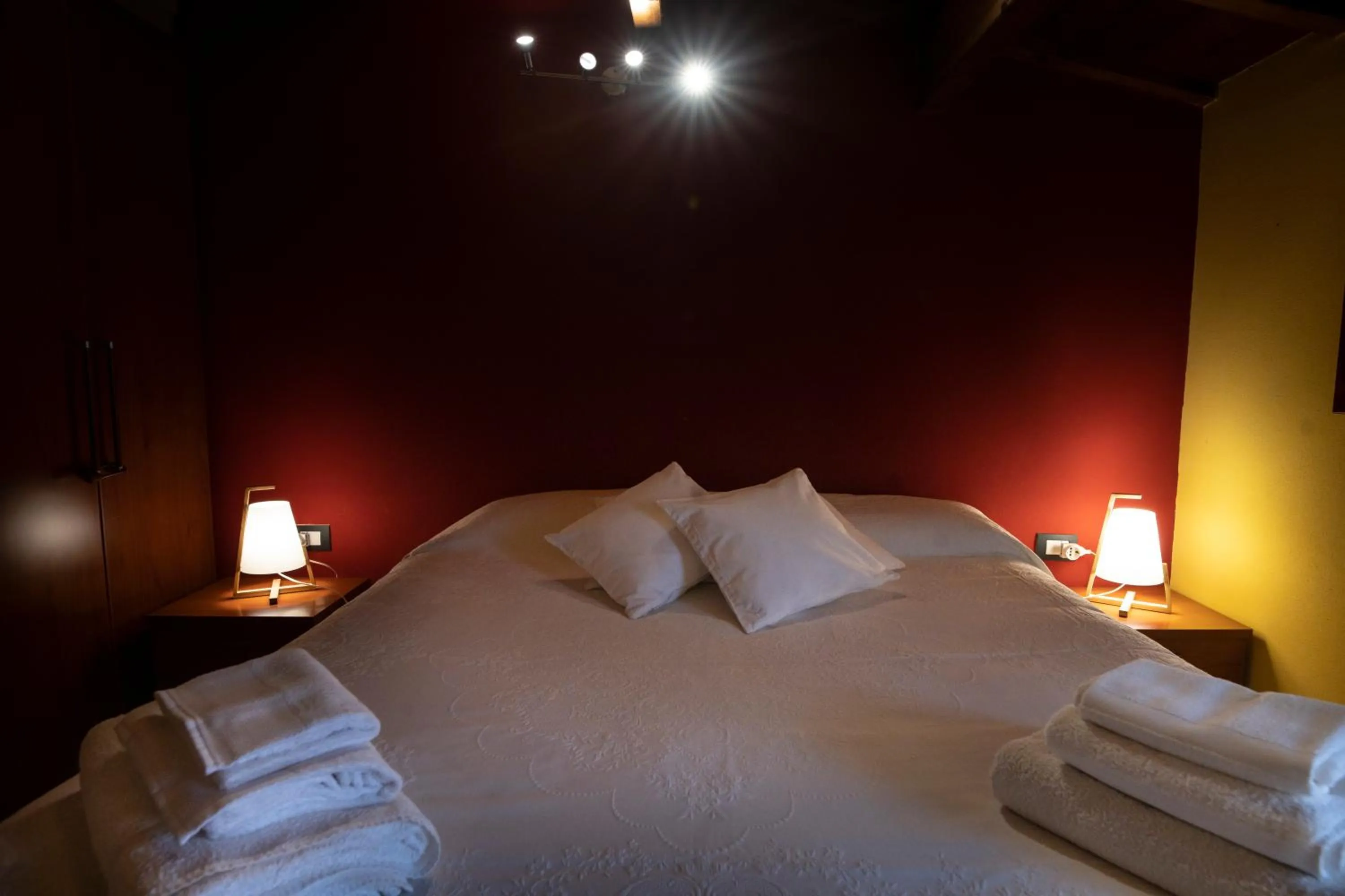 Bedroom, Bed in Domoruja B&B