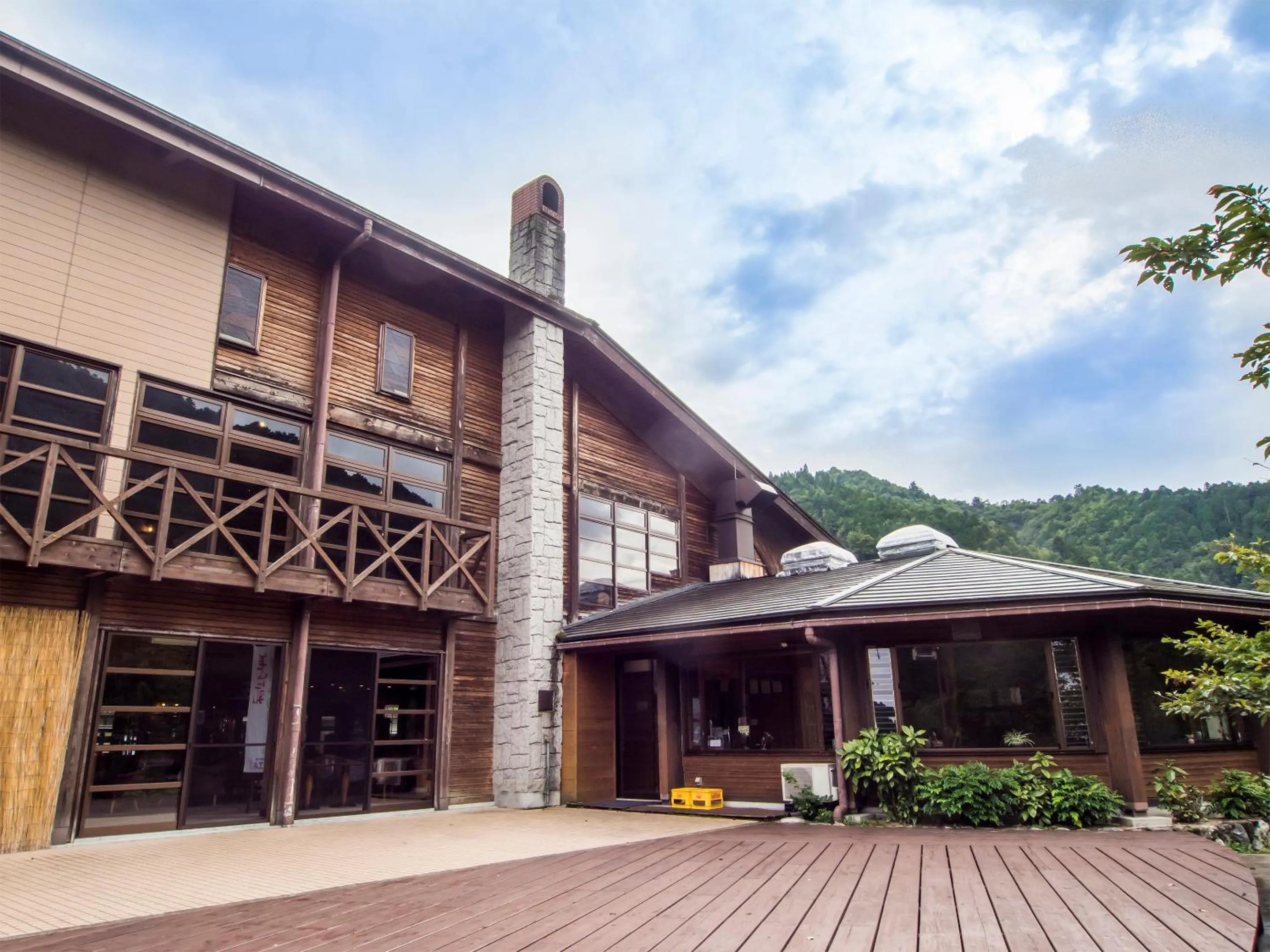 Property building in Miyama Nature and Culture Village Kajikaso