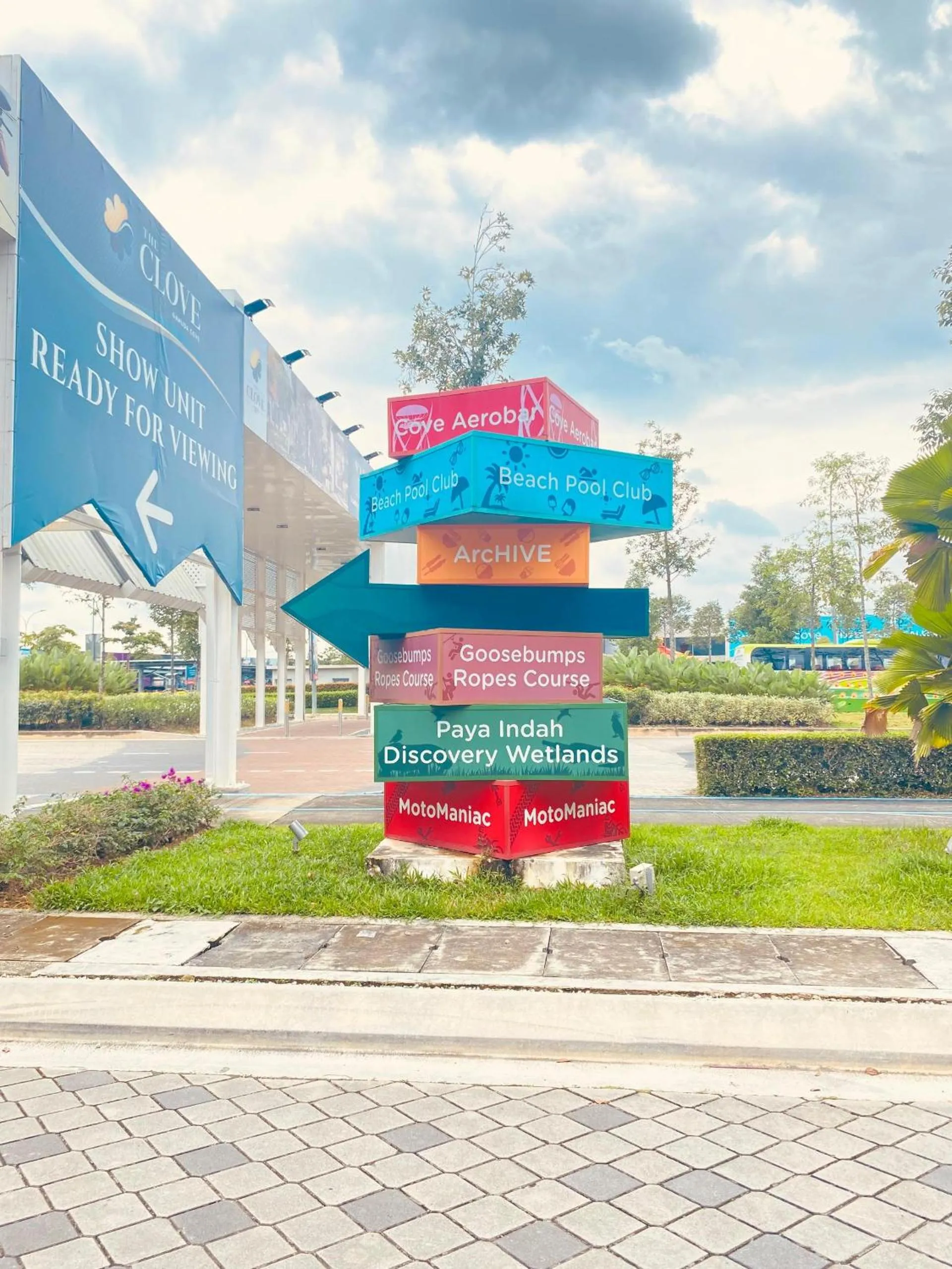 Street view in SplashMania Gamuda Cove