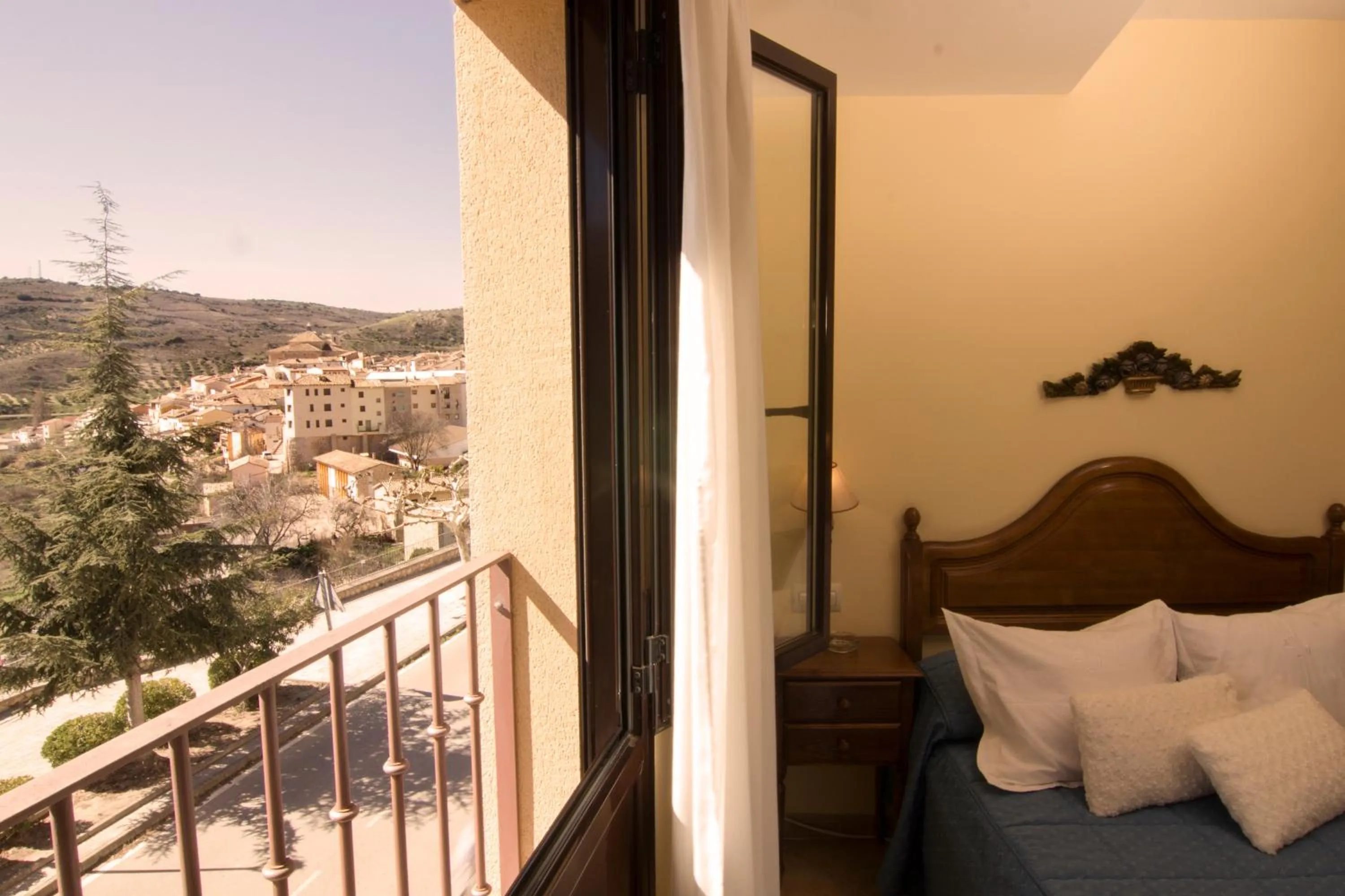 City view, Bed in Hotel Mayno