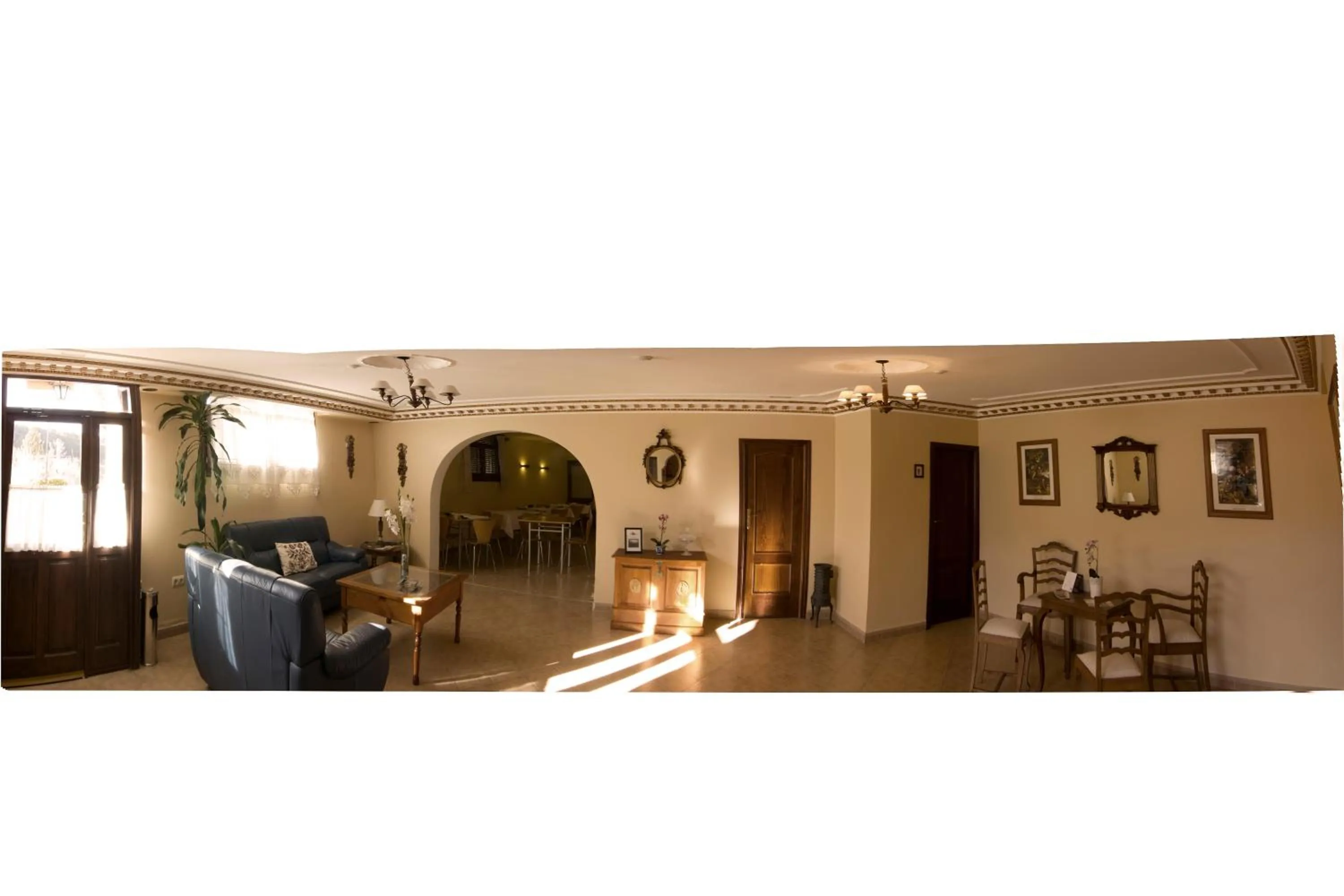 Lobby or reception in Hotel Mayno