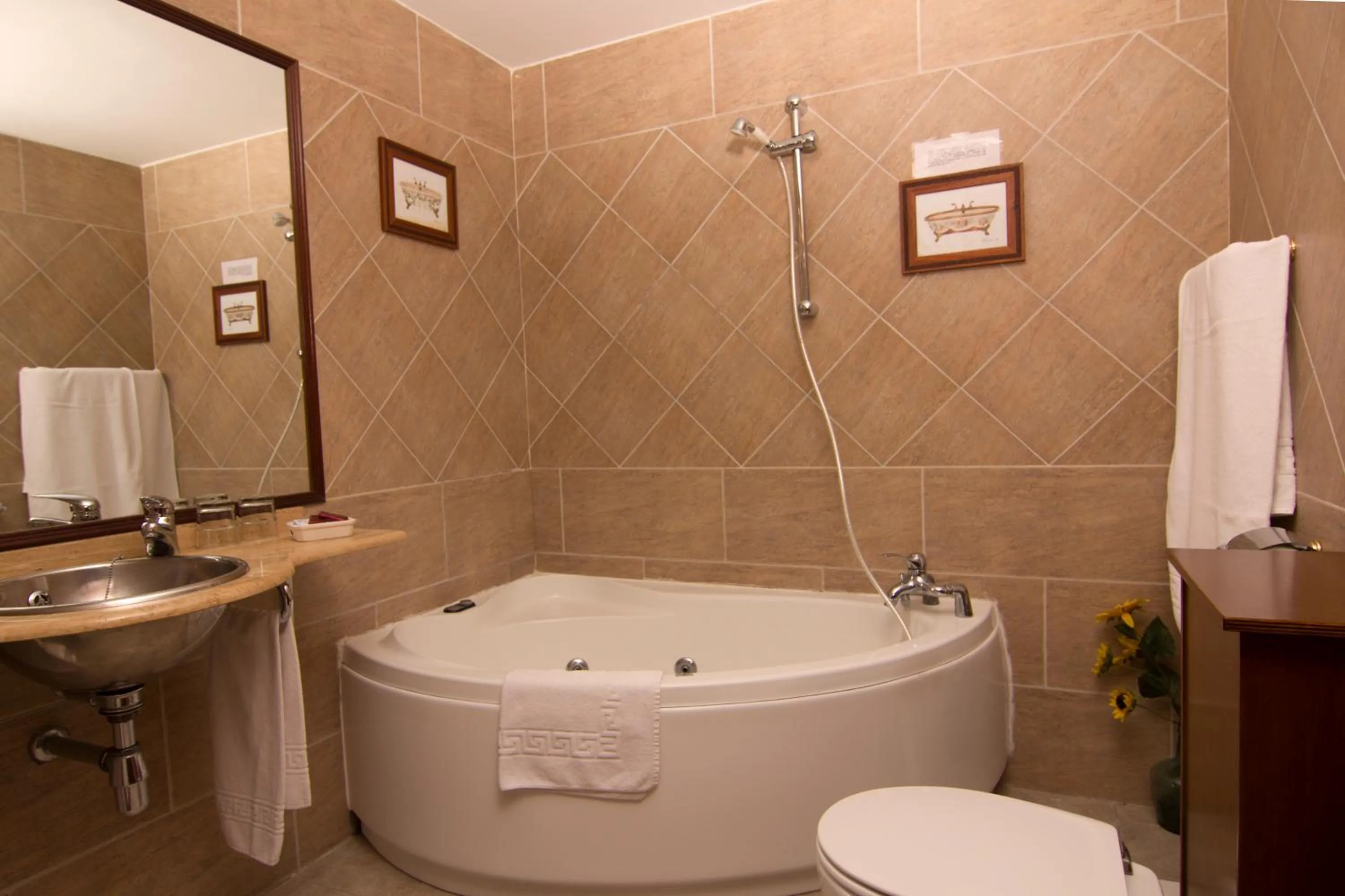 Decorative detail in Hotel Mayno