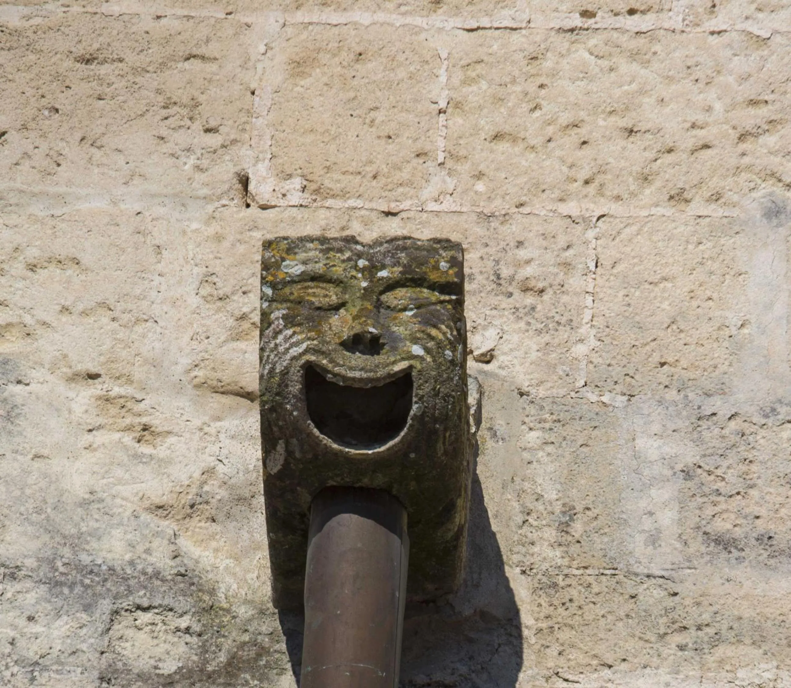 Decorative detail in Castello di Casamassella - Marea Stays Collection