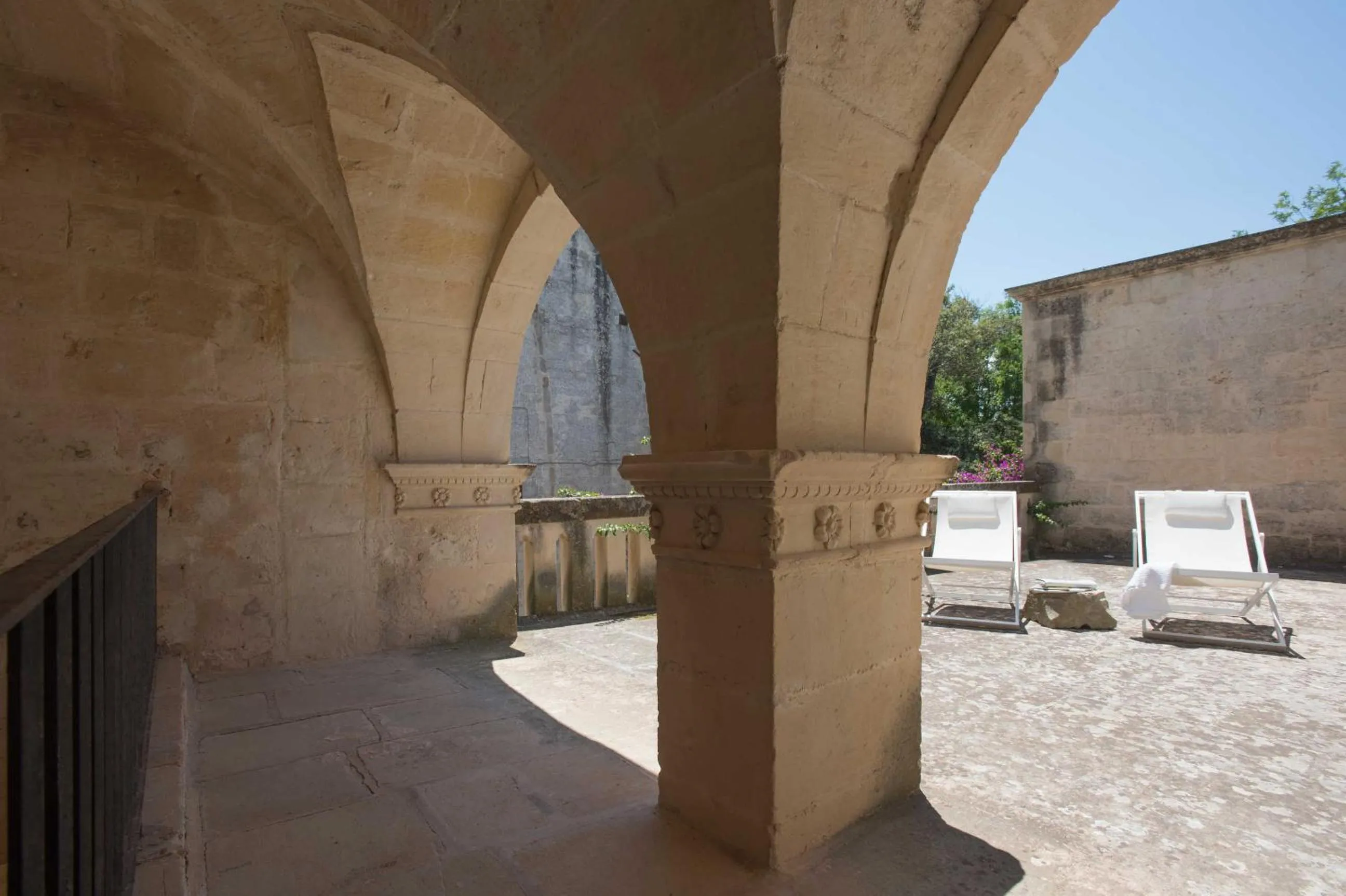 Balcony/Terrace in Castello di Casamassella - Marea Stays Collection