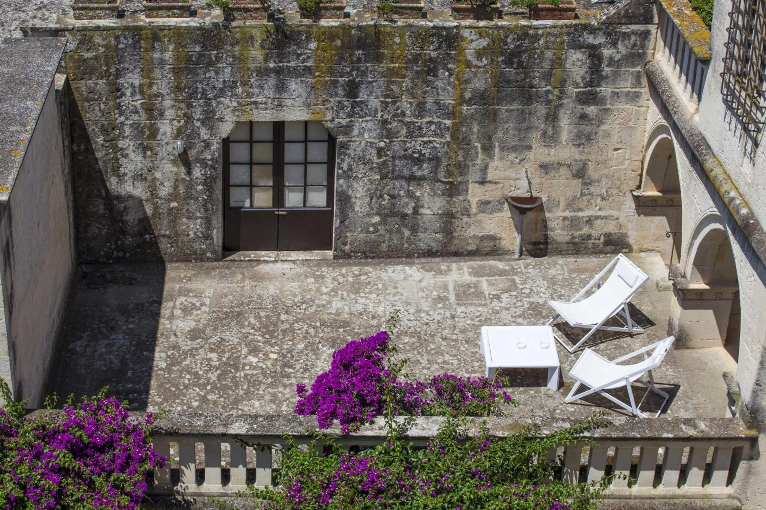 Balcony/Terrace in Castello di Casamassella - Marea Stays Collection