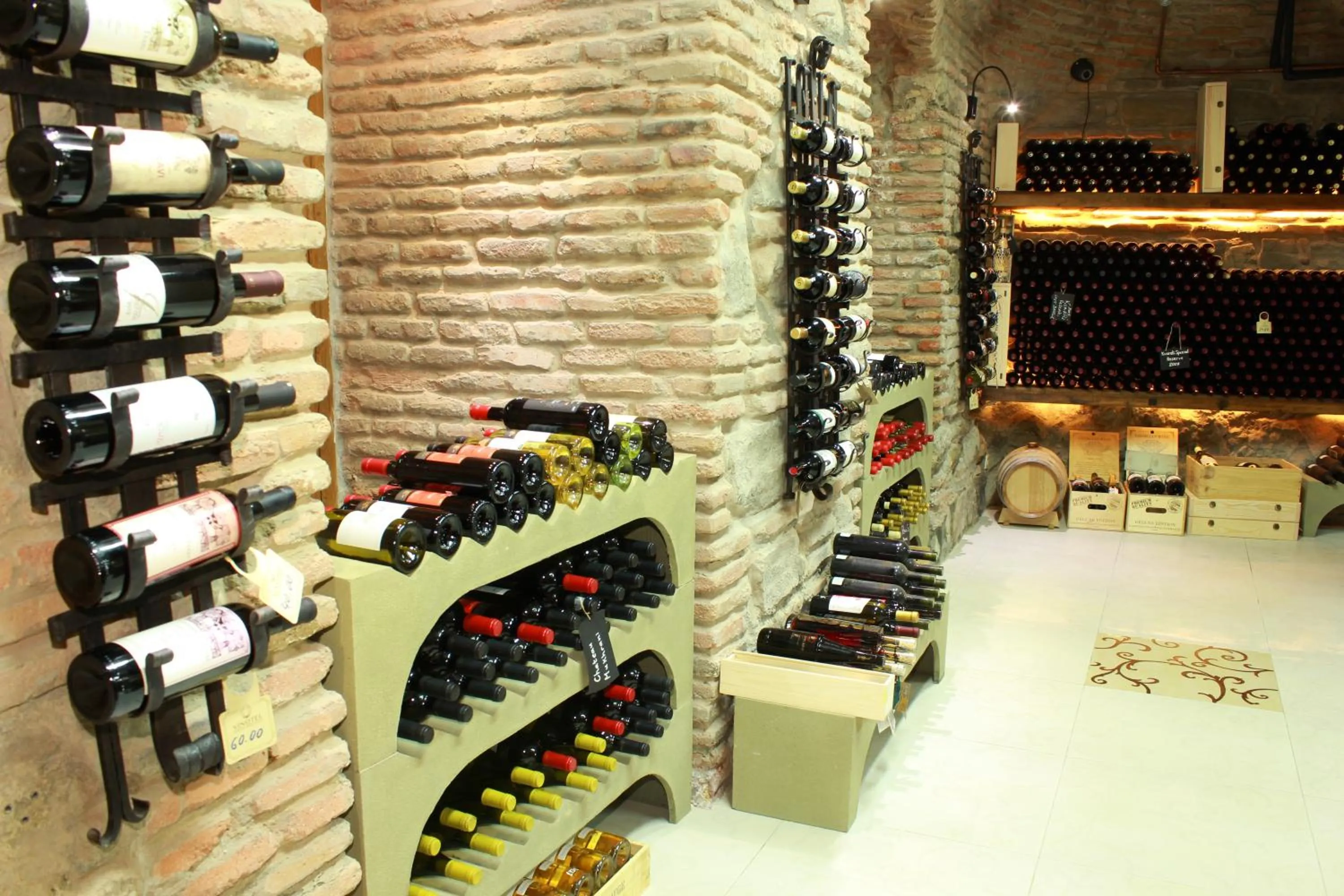 Alcoholic drinks in Vinotel Boutique Hotel