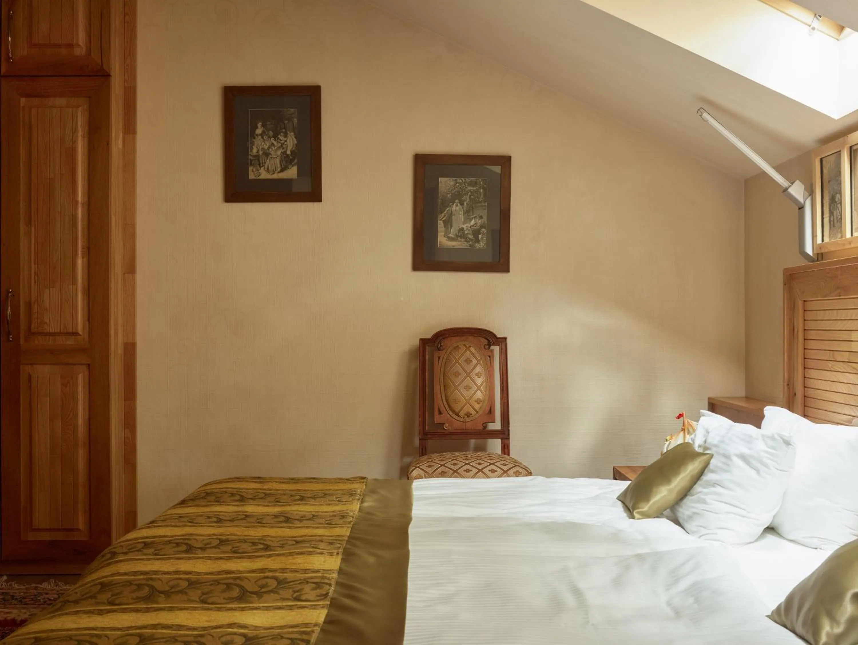 Bedroom, Bed in Vinotel Boutique Hotel