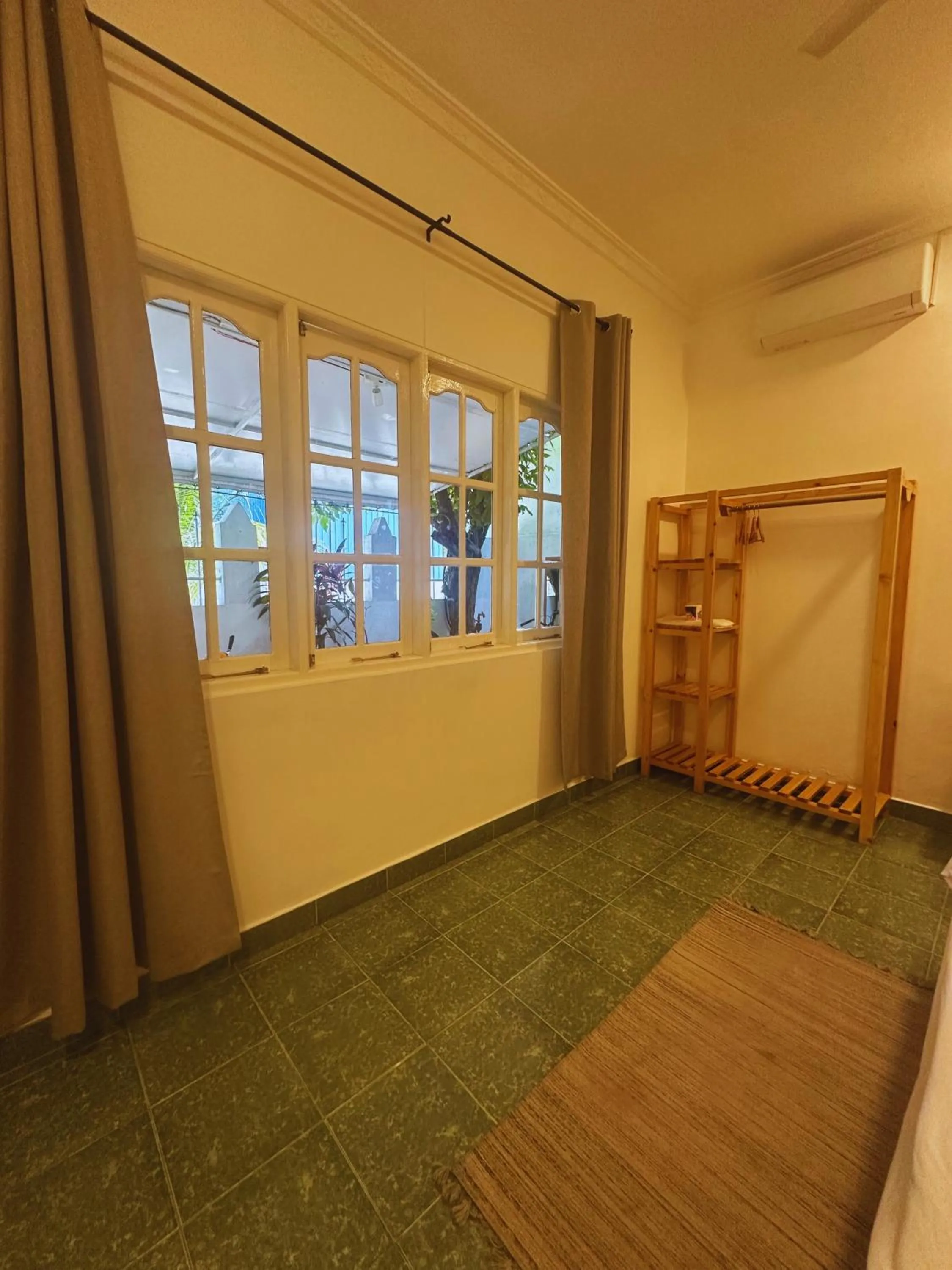 View (from property/room), Bed in Bahaaru Villa Surf and Stay