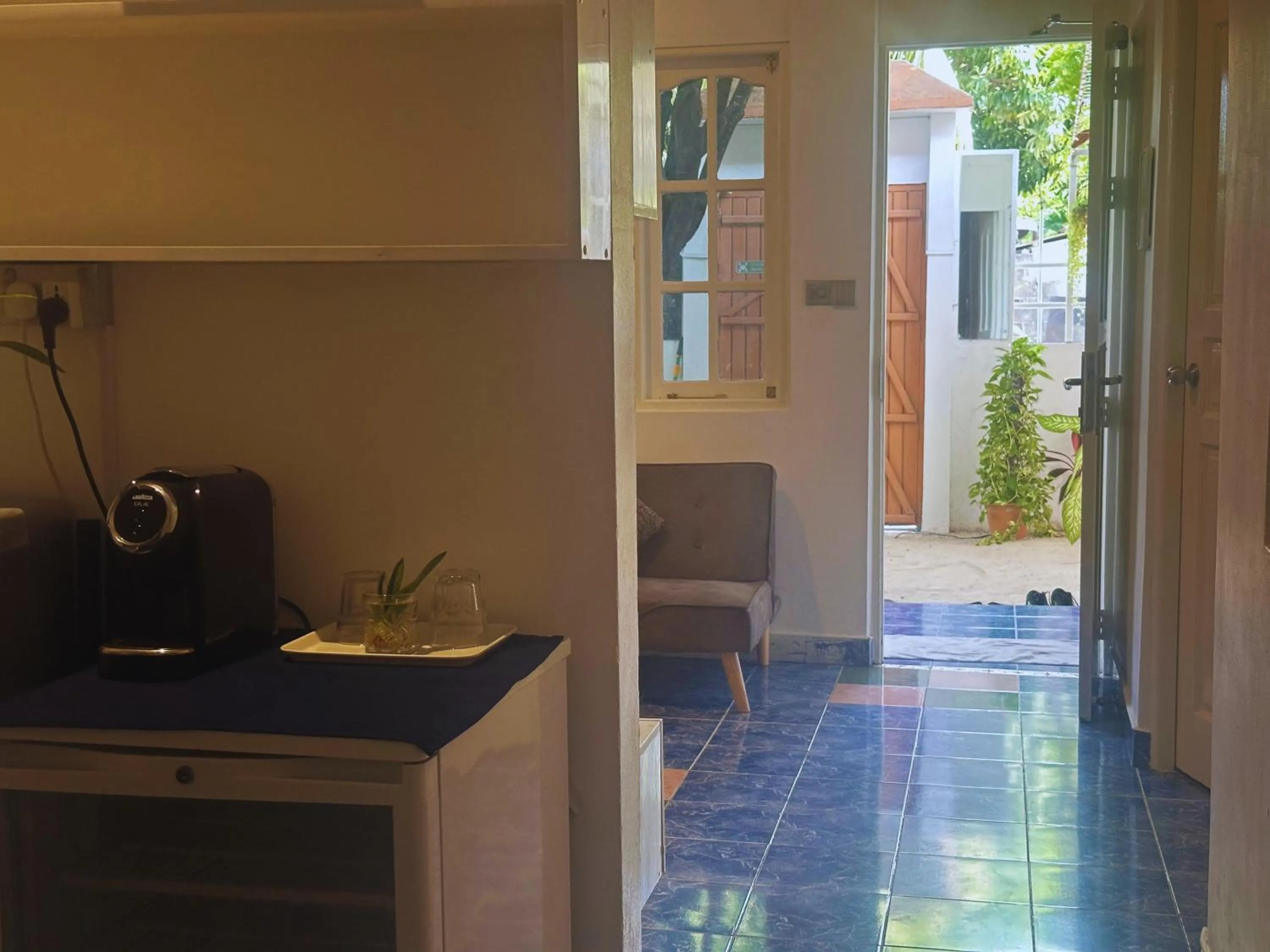 Property building in Bahaaru Villa Surf and Stay