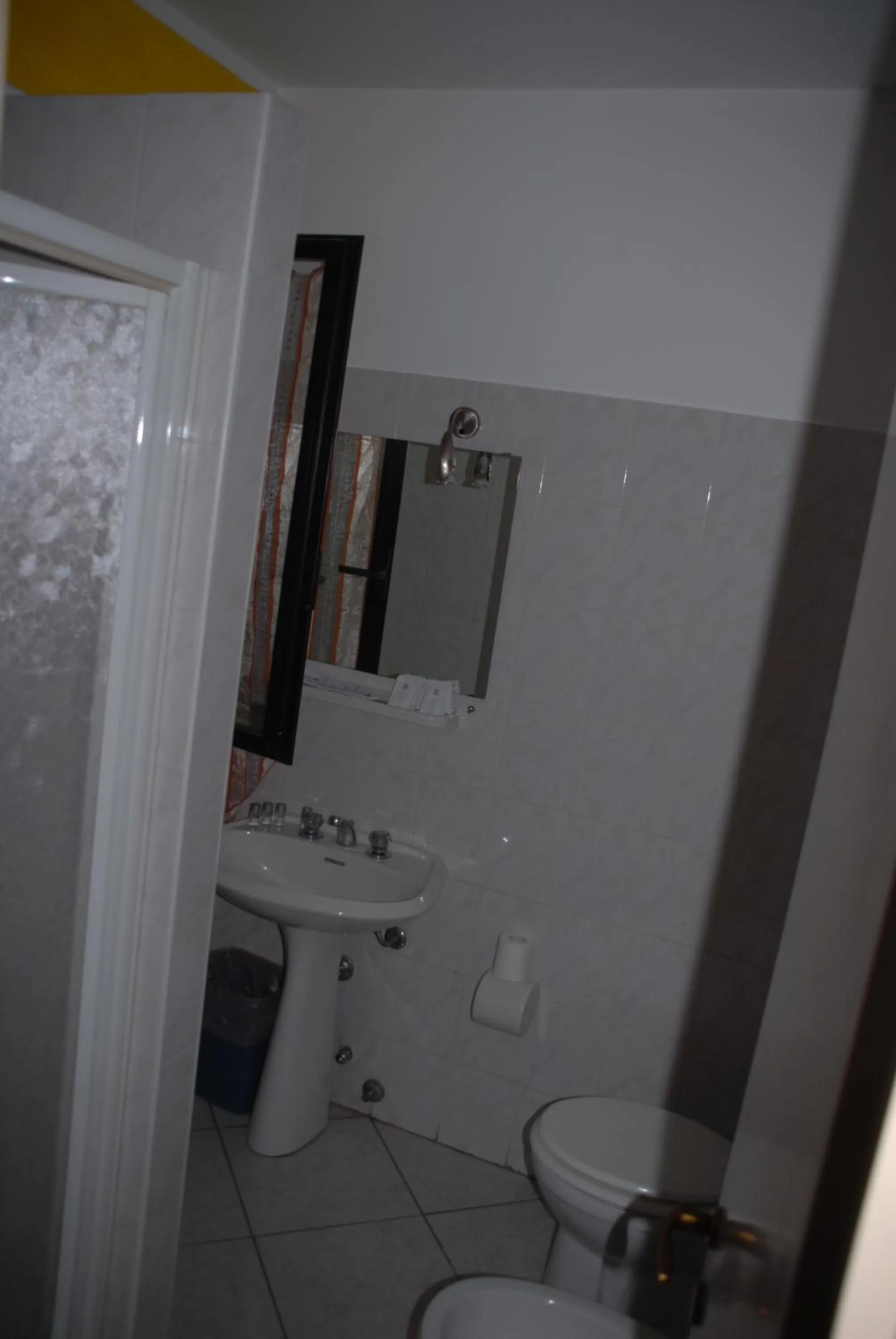 Bathroom in Hotel Ristorante Il Calipso by Mago