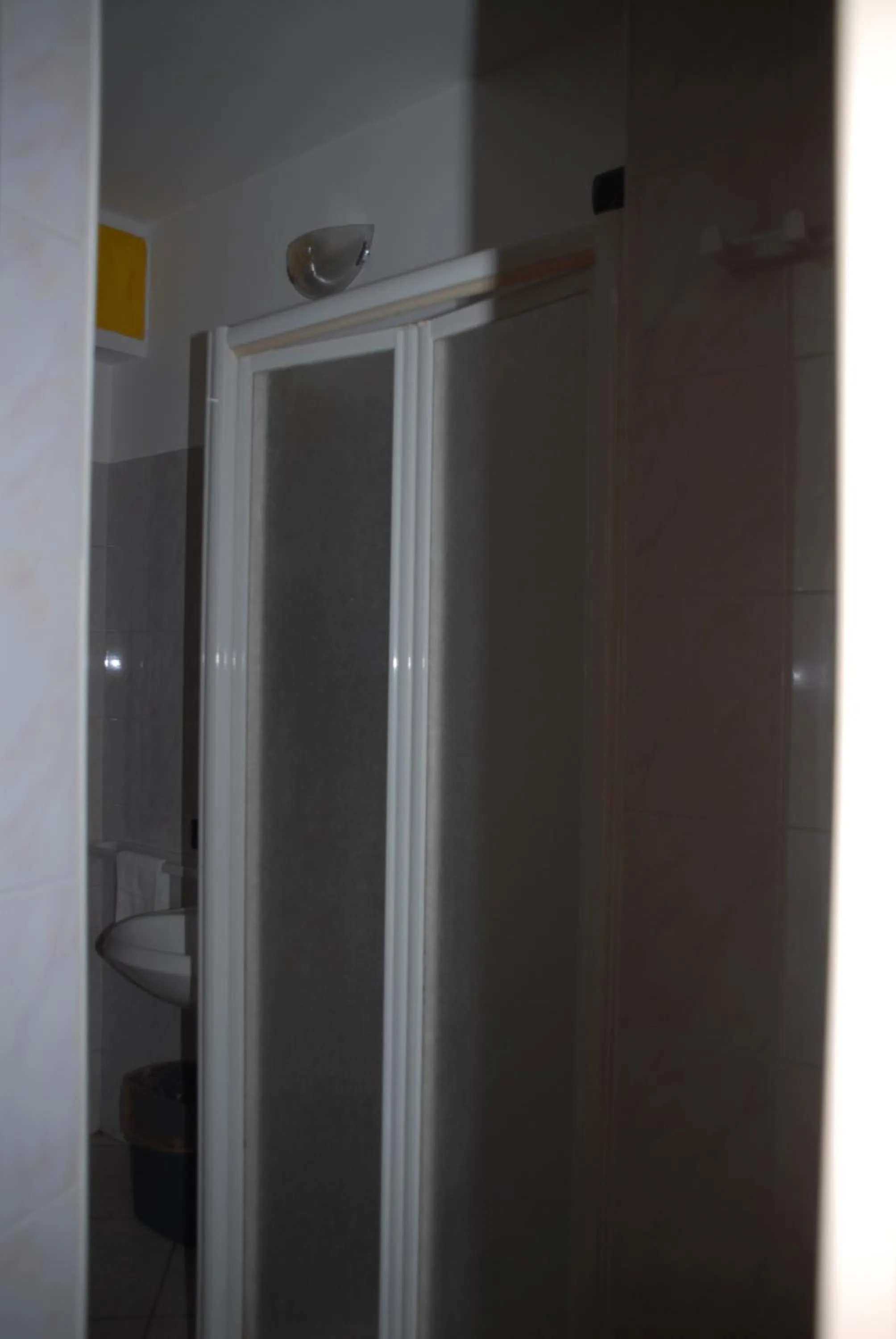 Shower in Hotel Ristorante Il Calipso by Mago