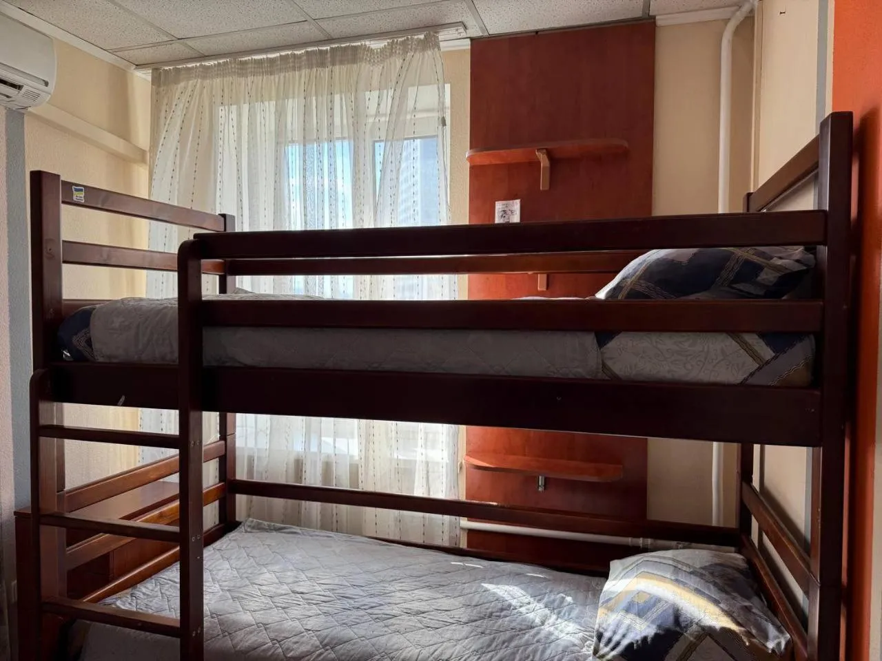 Uneed Rooms Sakvoiaj