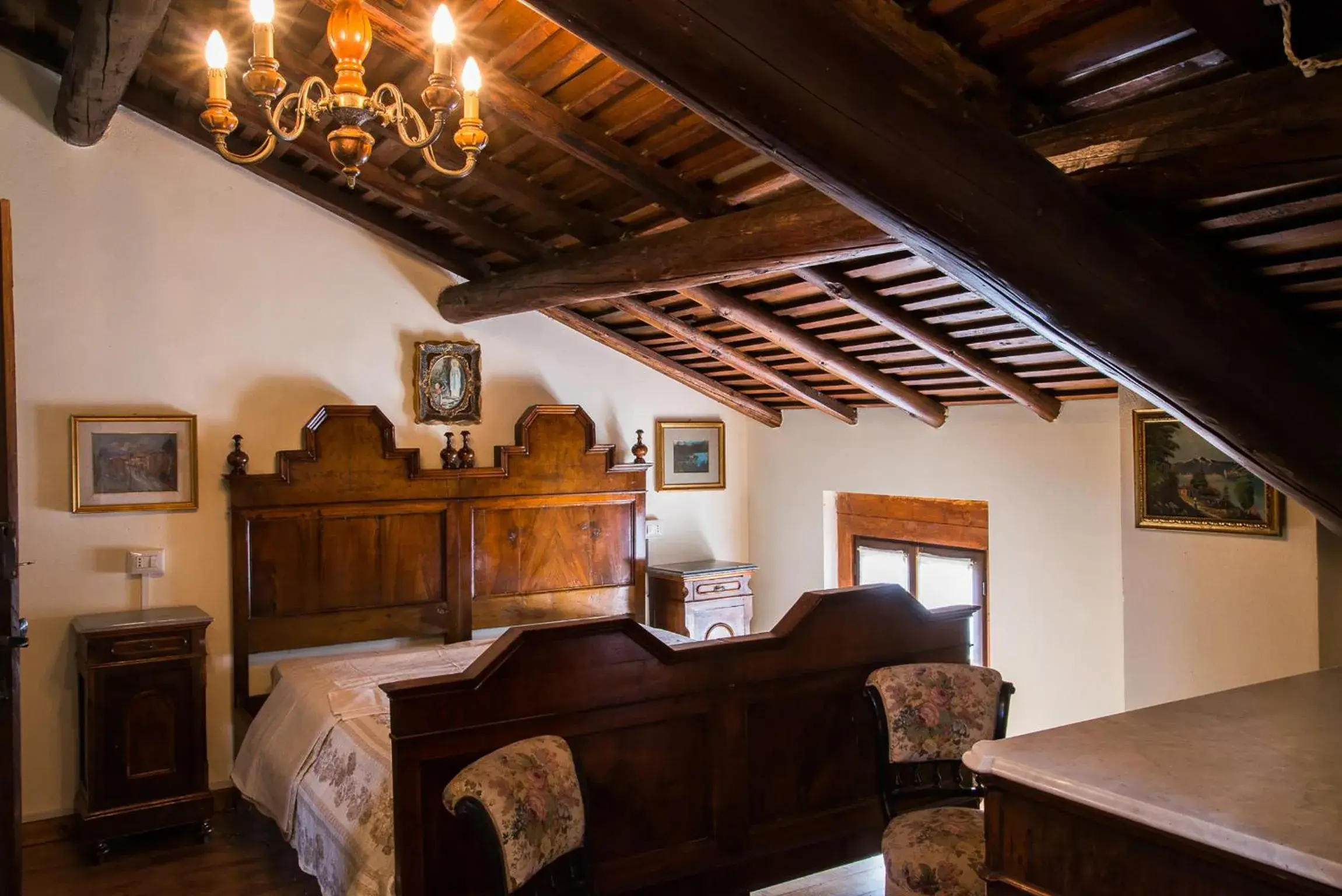 Quadruple Room with Private Bathroom in Agriturismo La Brezza Quadruple Room with Private Bathroom in Agriturismo La Brezza