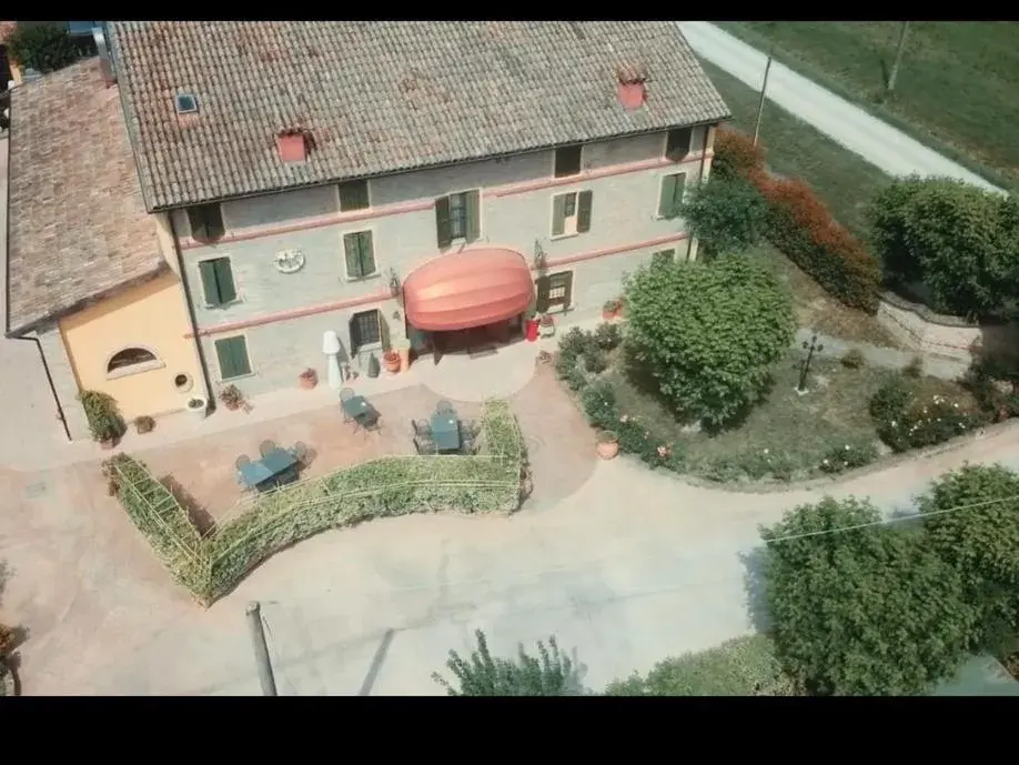 Agriturismo La Brezza Agriturismo La Brezza