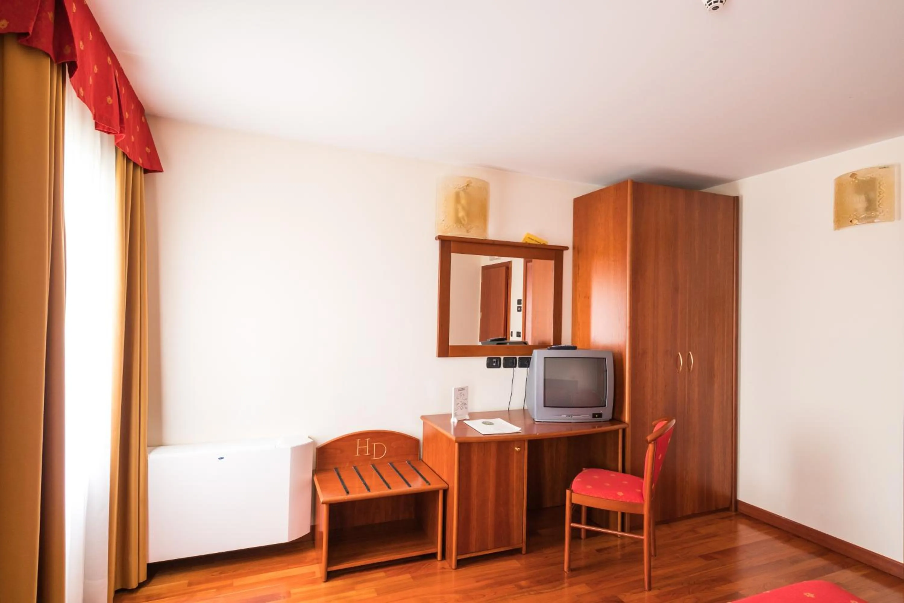 TV and multimedia in Hotel Dall'Ongaro