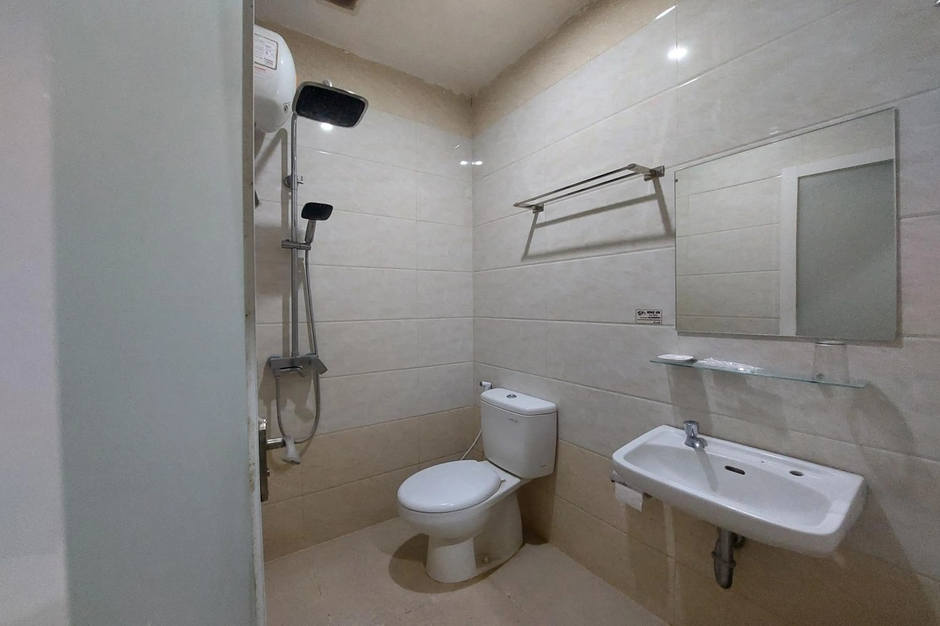 Bathroom in Kanasha Islami