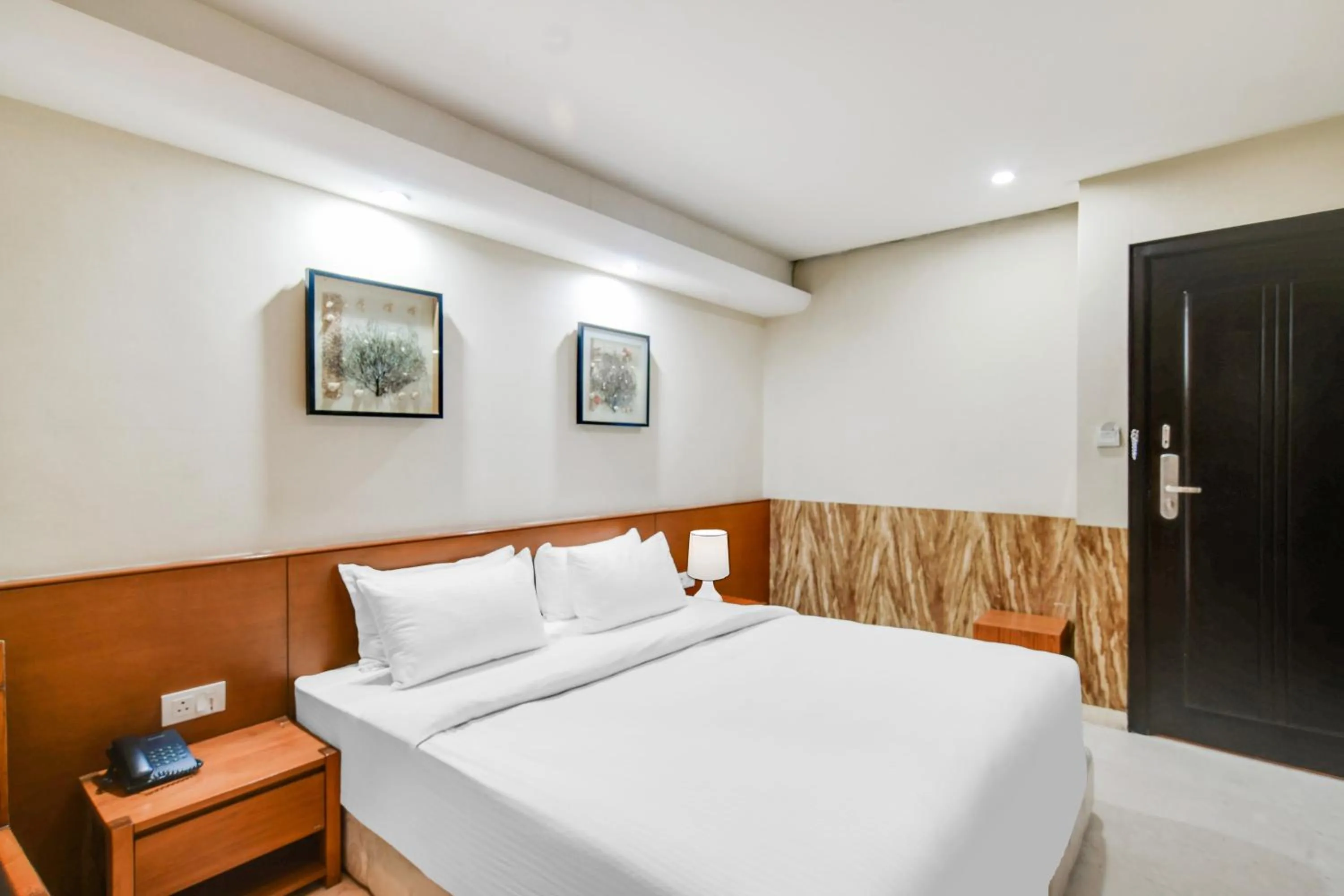 Bedroom, Bed in Palette by CheckIn Chappan Market Indore Formerly Sapphire Star