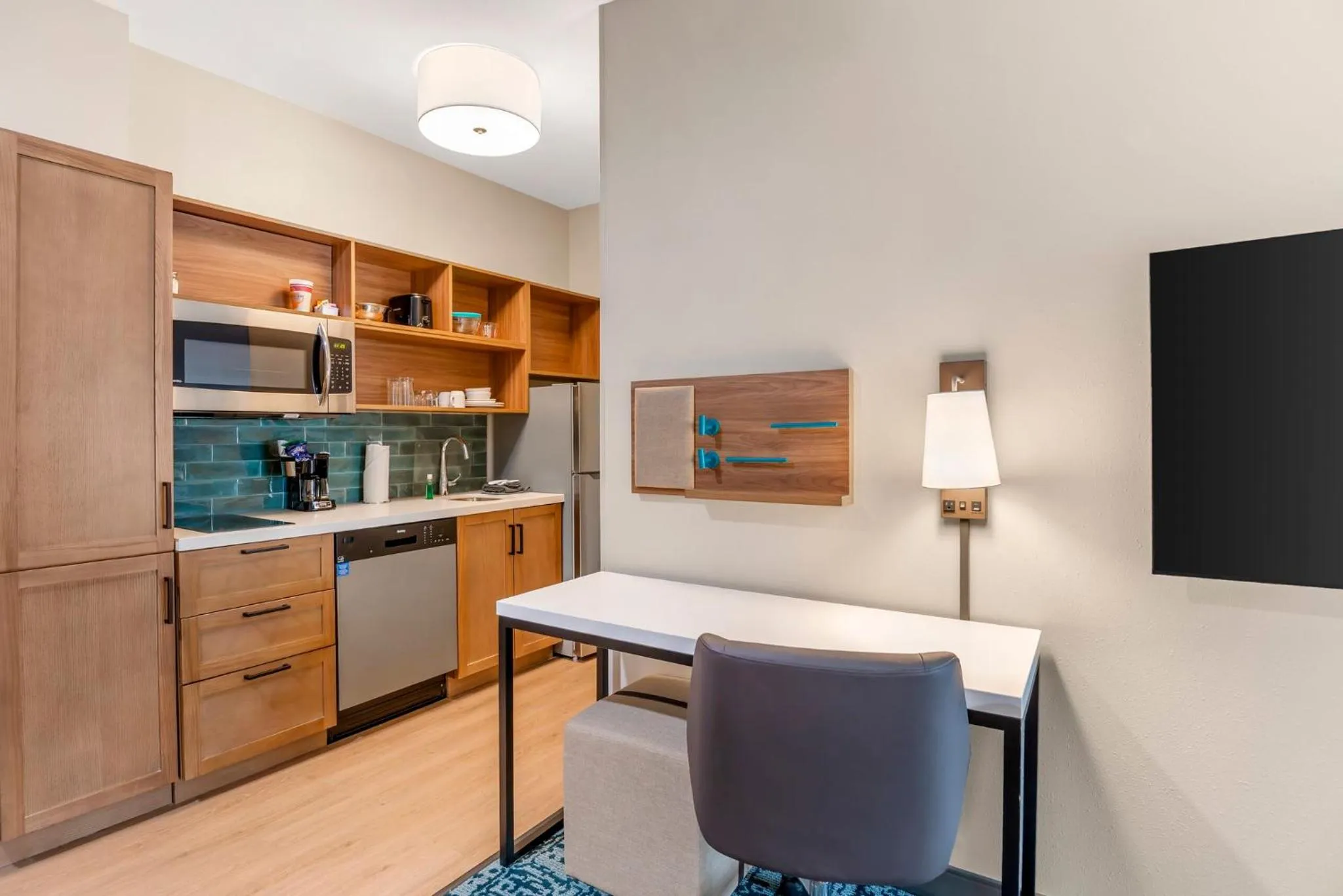 Photo of the whole room in Candlewood Suites Chester - Richmond by IHG