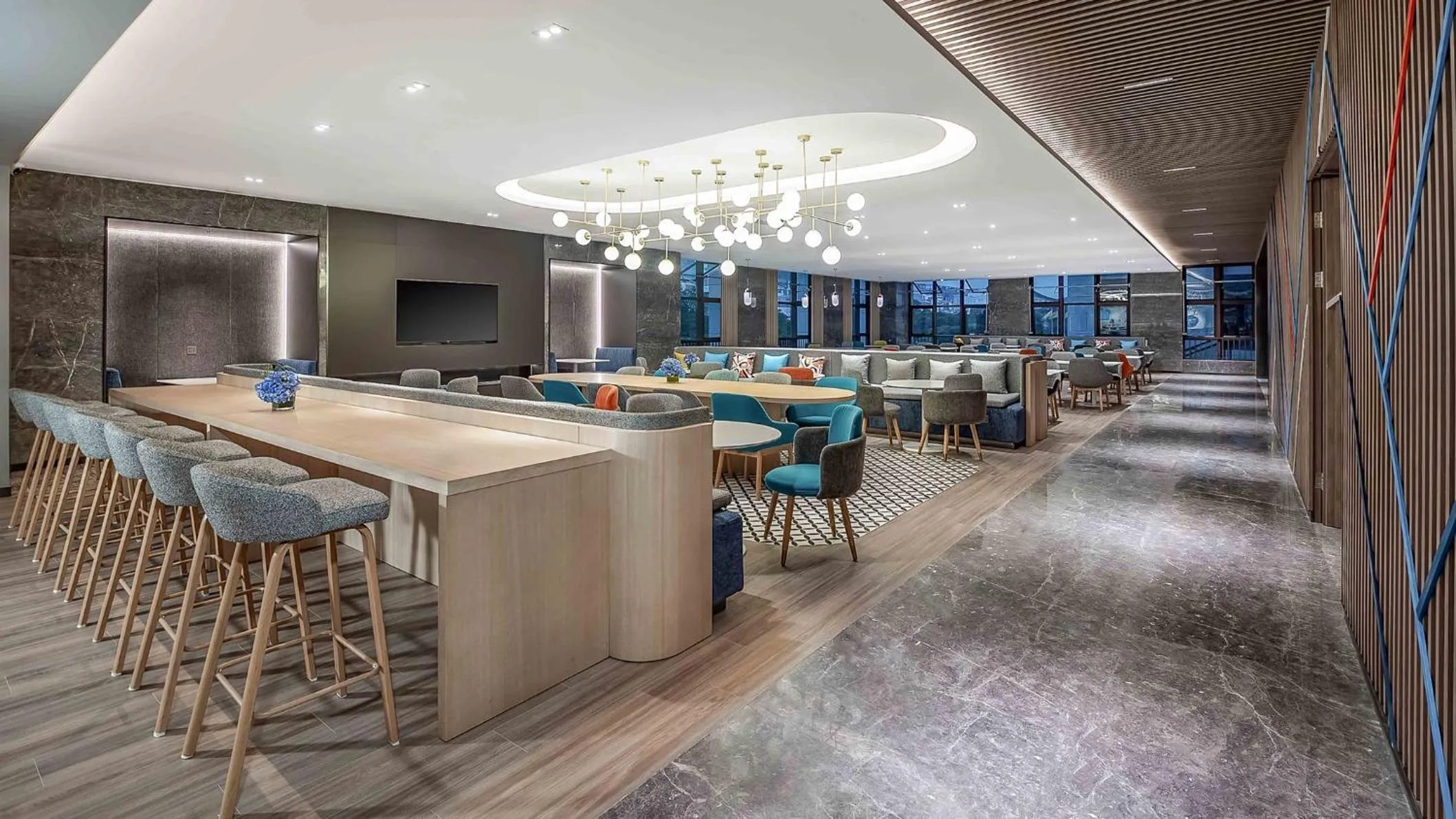 Restaurant/places to eat in Holiday Inn Express Foshan Shunde Lecong by IHG