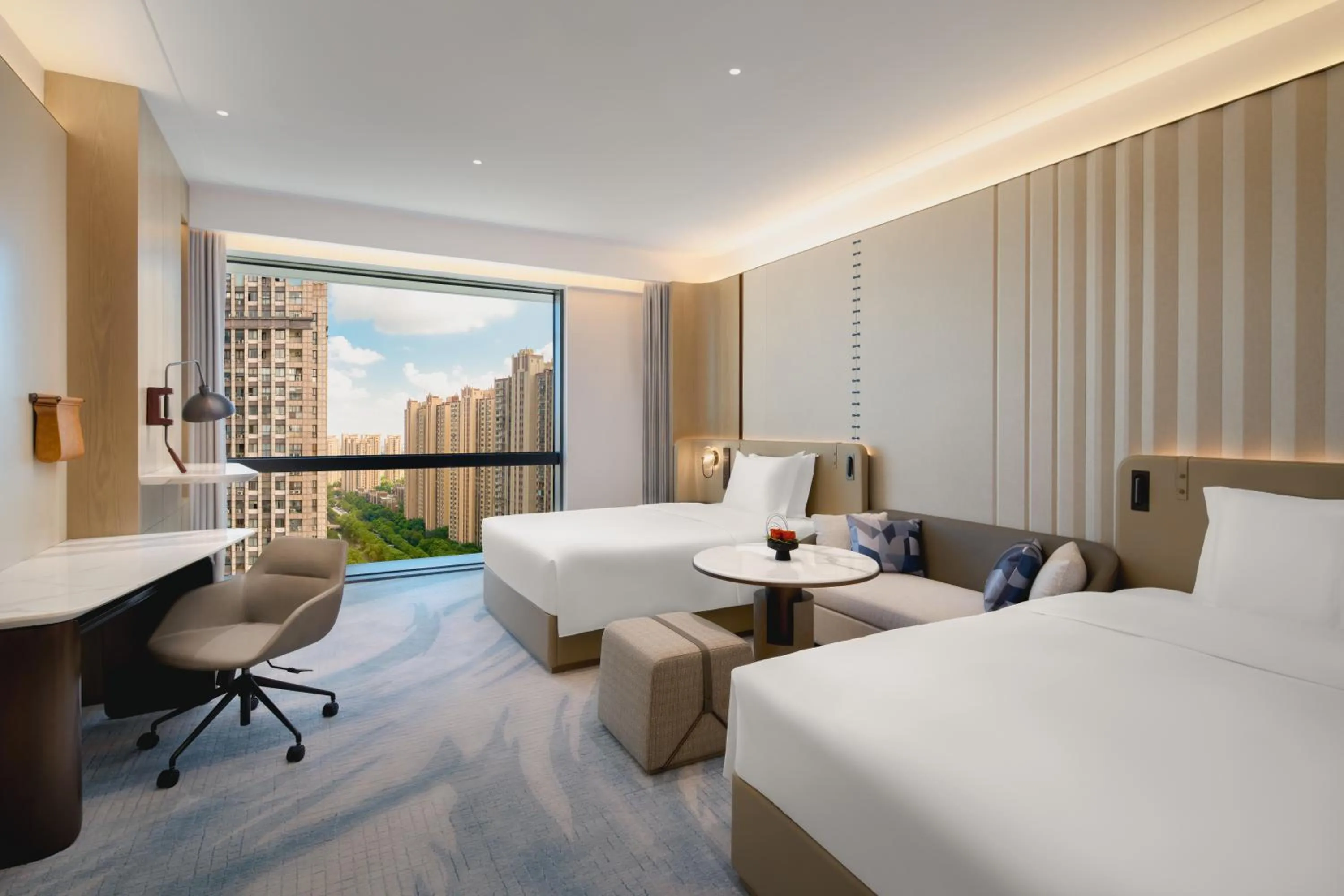 Photo of the whole room, Bed in Crowne Plaza Kunshan East by IHG