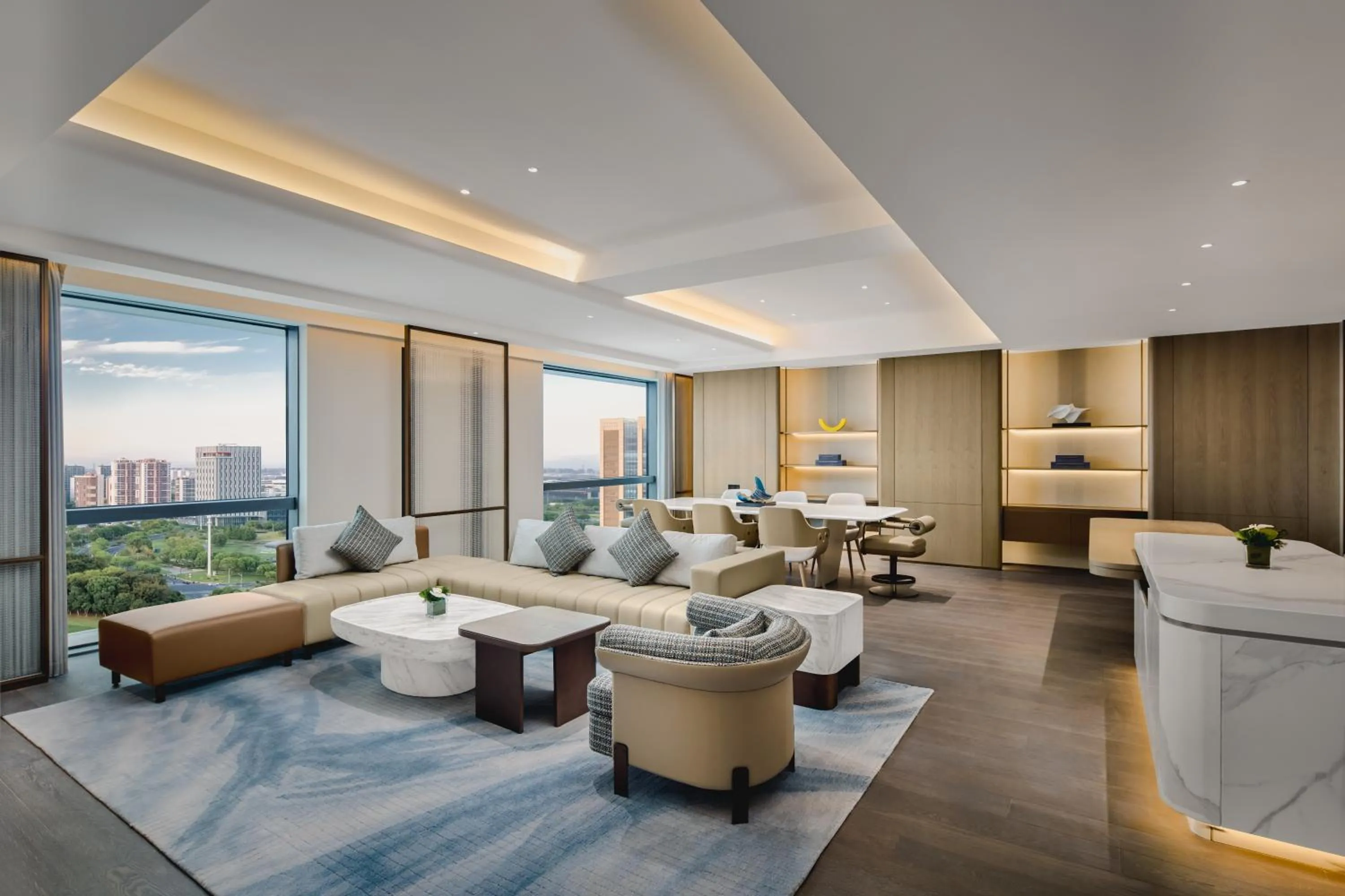 Living room in Crowne Plaza Kunshan East by IHG