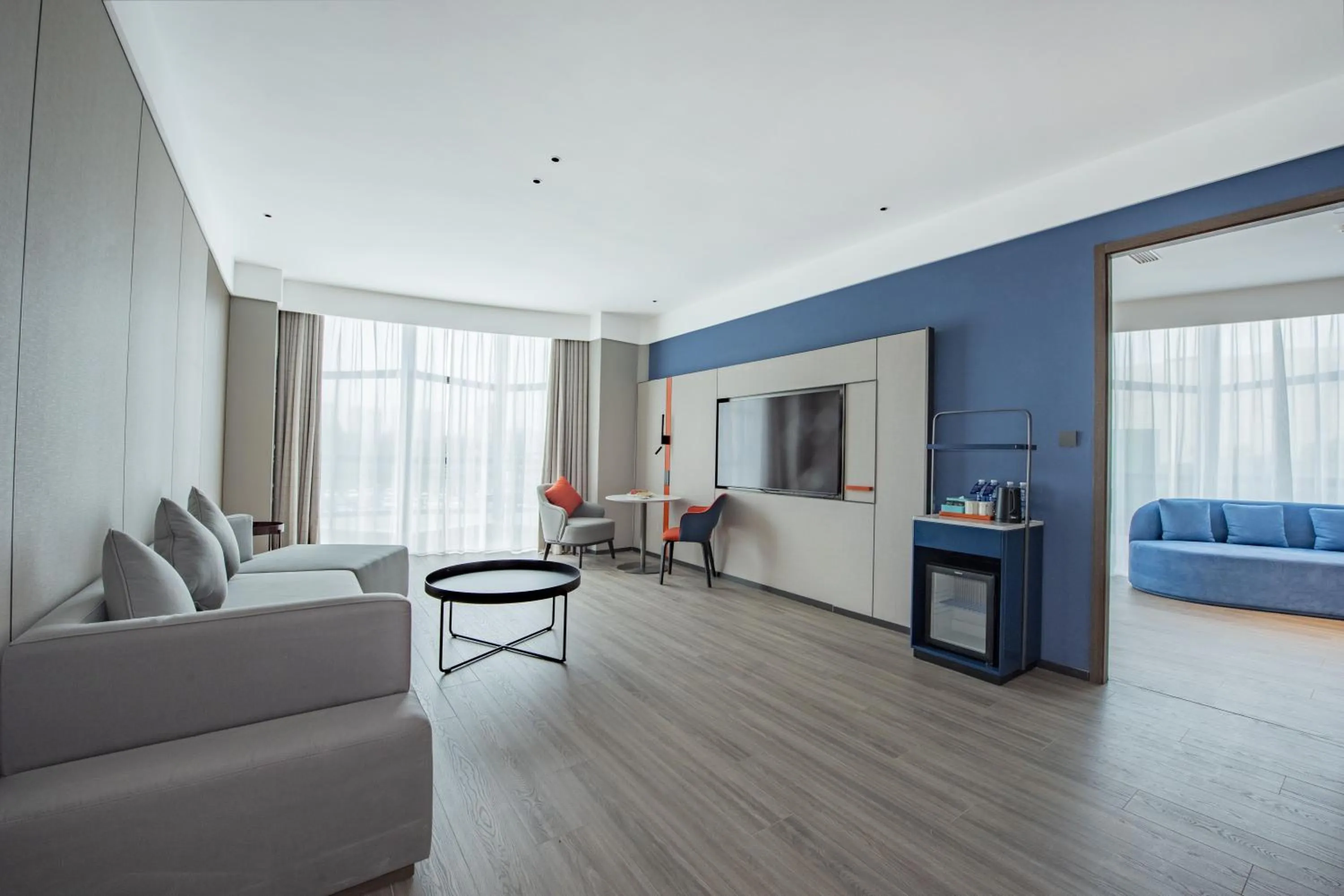 Living room in Holiday Inn Express Yinchuan Lanxi Valley Plaza by IHG