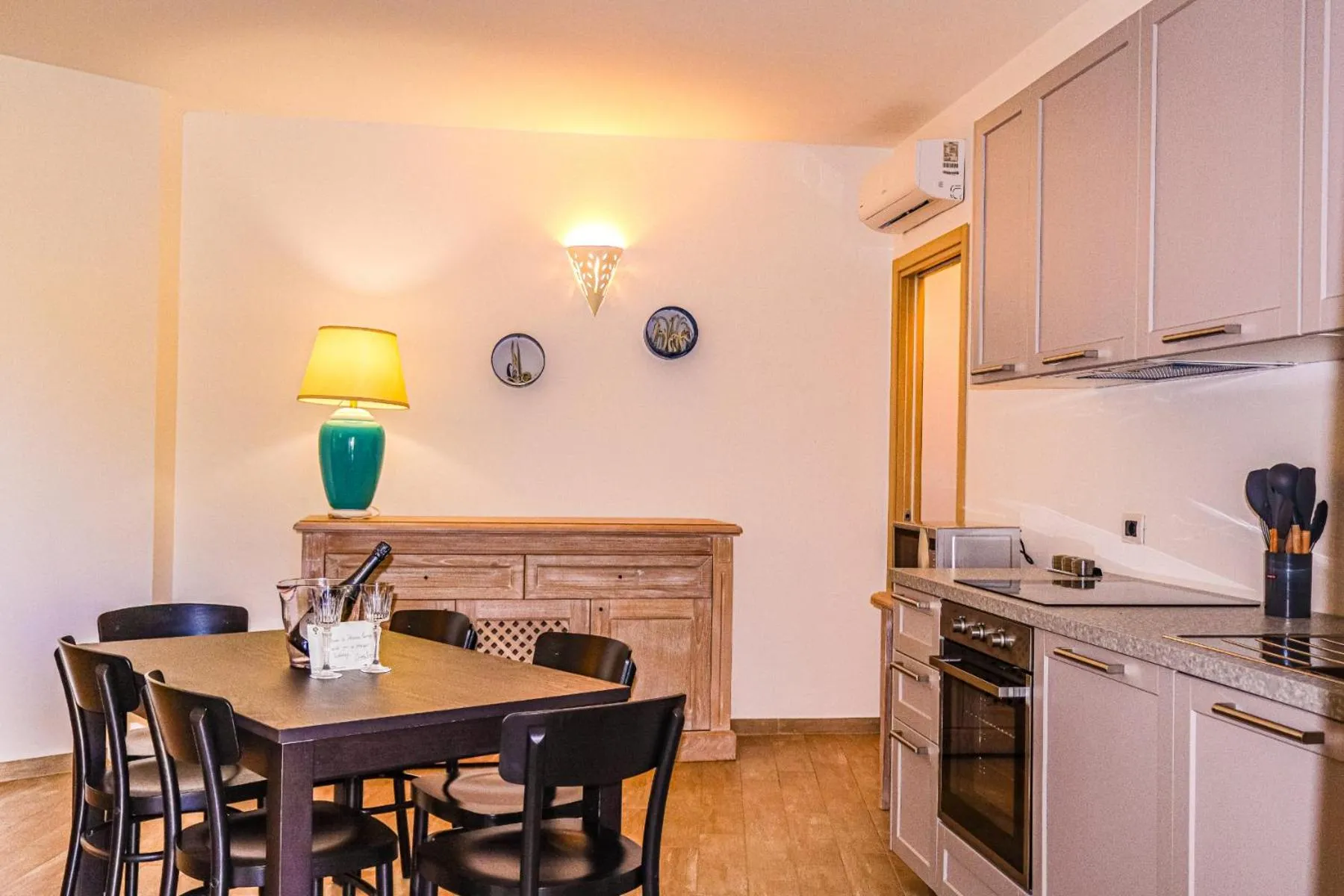 Kitchen or kitchenette in Borgo Arborea Charming Retreat