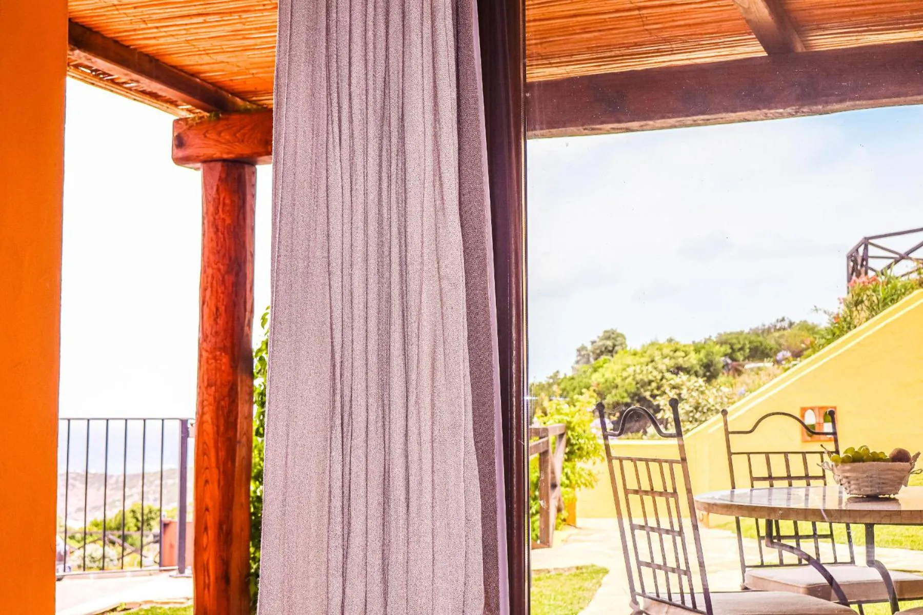 Garden in Borgo Arborea Charming Retreat