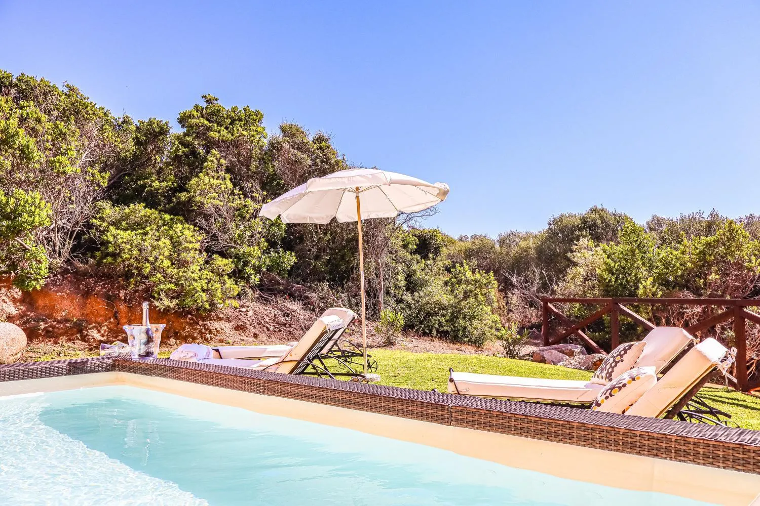 Garden in Borgo Arborea Charming Retreat