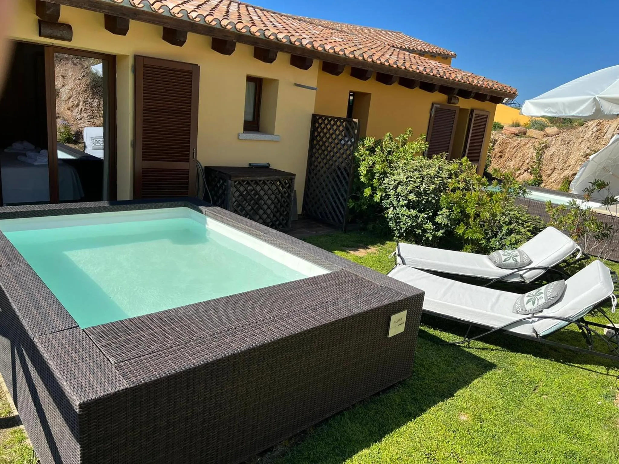 Garden in Borgo Arborea Charming Retreat