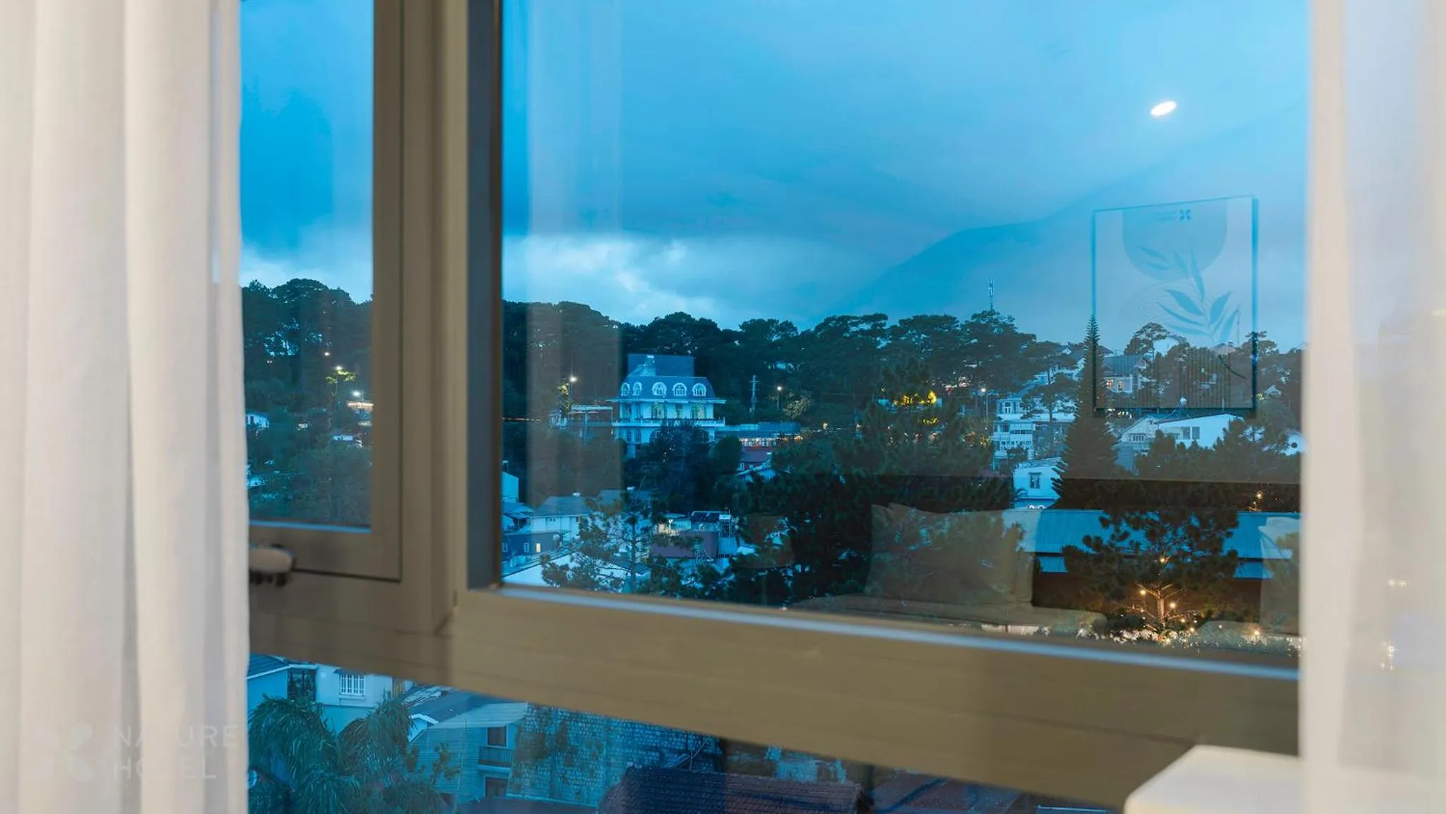 Night in Nature Hotel - Le Hong Phong