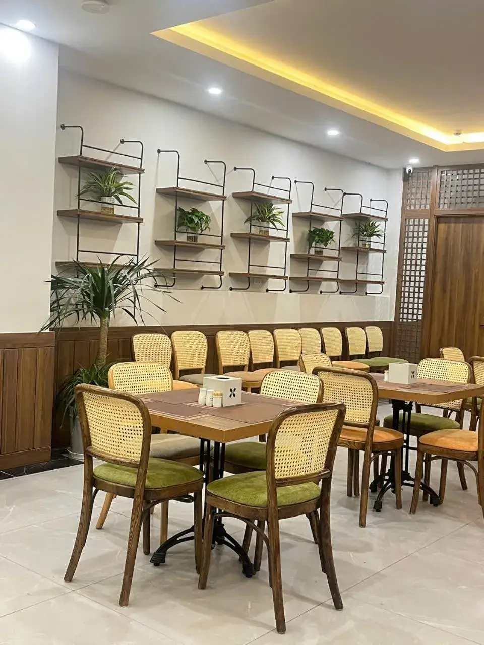 Restaurant/places to eat in Nature Hotel - Le Hong Phong Restaurant/places to eat in Nature Hotel - Le Hong Phong