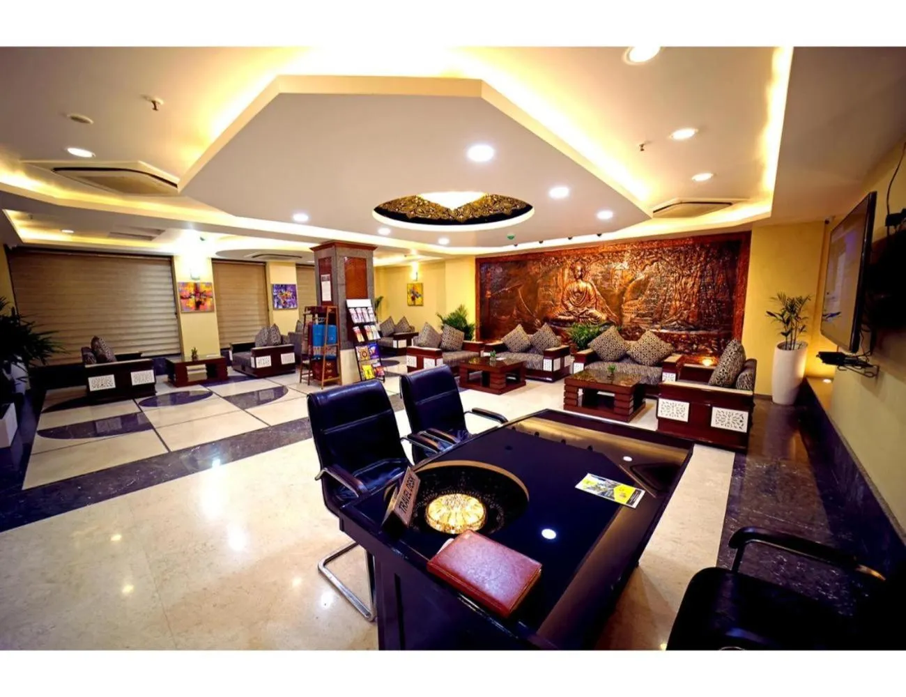 Restaurant/places to eat in The Red Velvet Hotel Samarpan, Patna