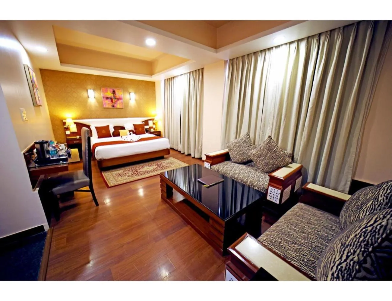 Bed in The Red Velvet Hotel Samarpan, Patna