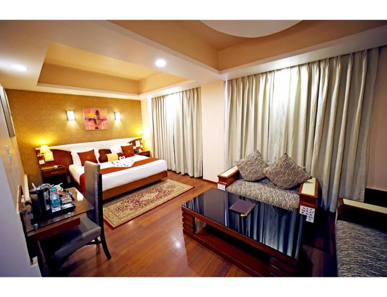 Bed in The Red Velvet Hotel Samarpan, Patna