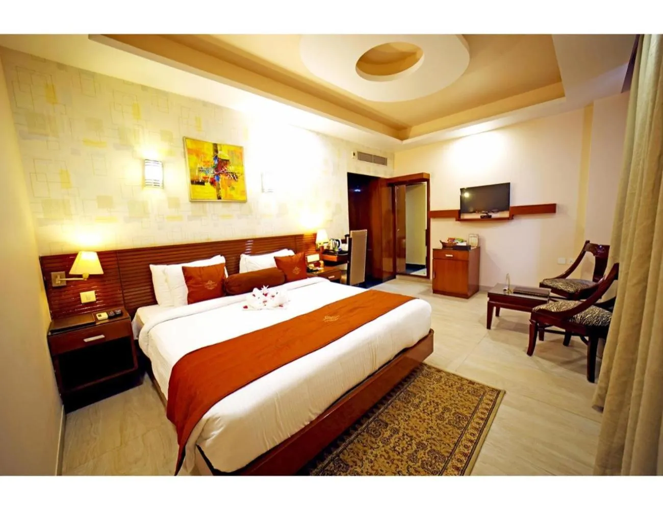 Bed in The Red Velvet Hotel Samarpan, Patna