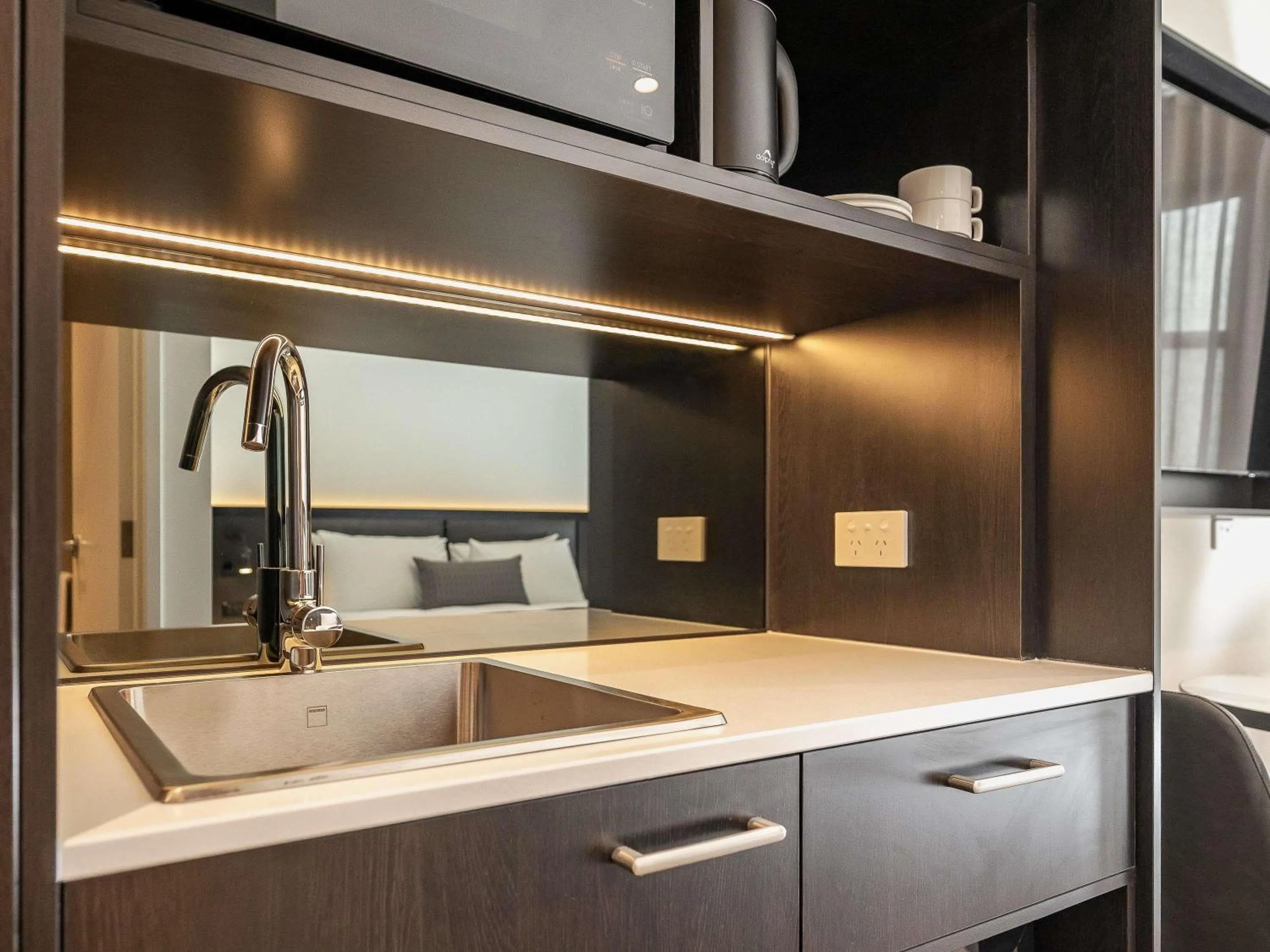 Bedroom in Mantra Shepparton