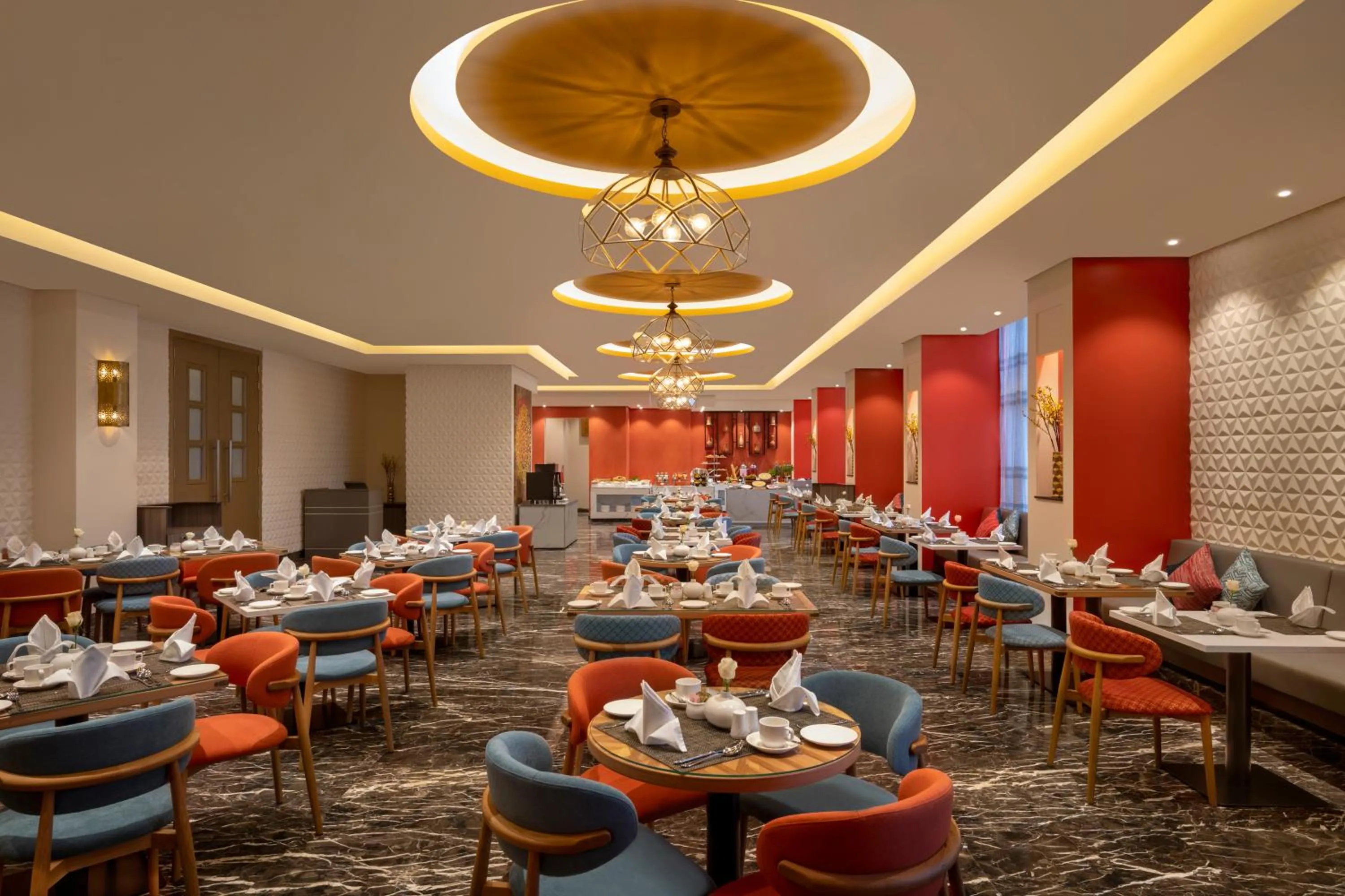 Restaurant/places to eat in Mercure Muscat