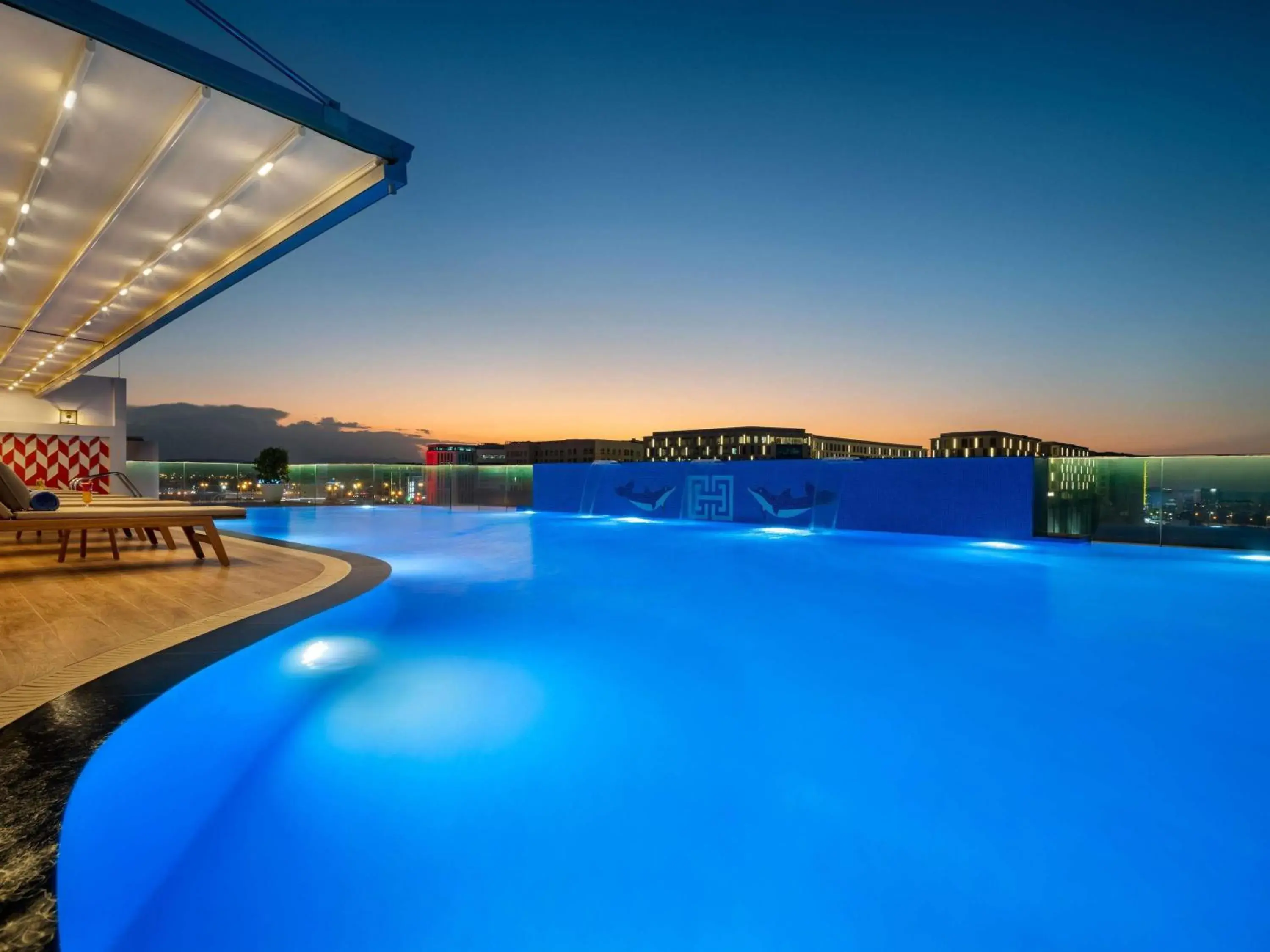 Pool view in Mercure Muscat Pool view in Mercure Muscat