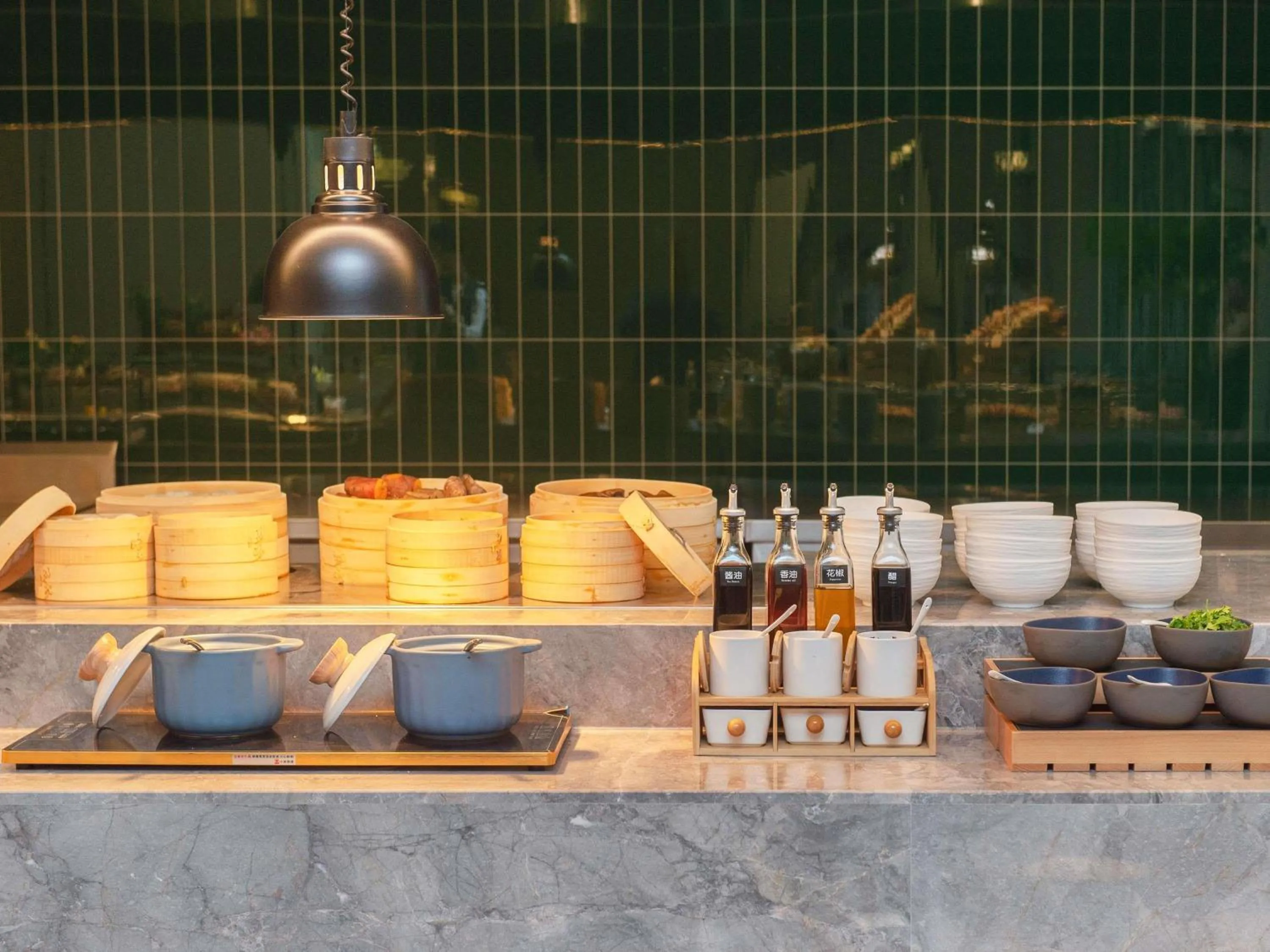 Restaurant/places to eat in Novotel Wuxi