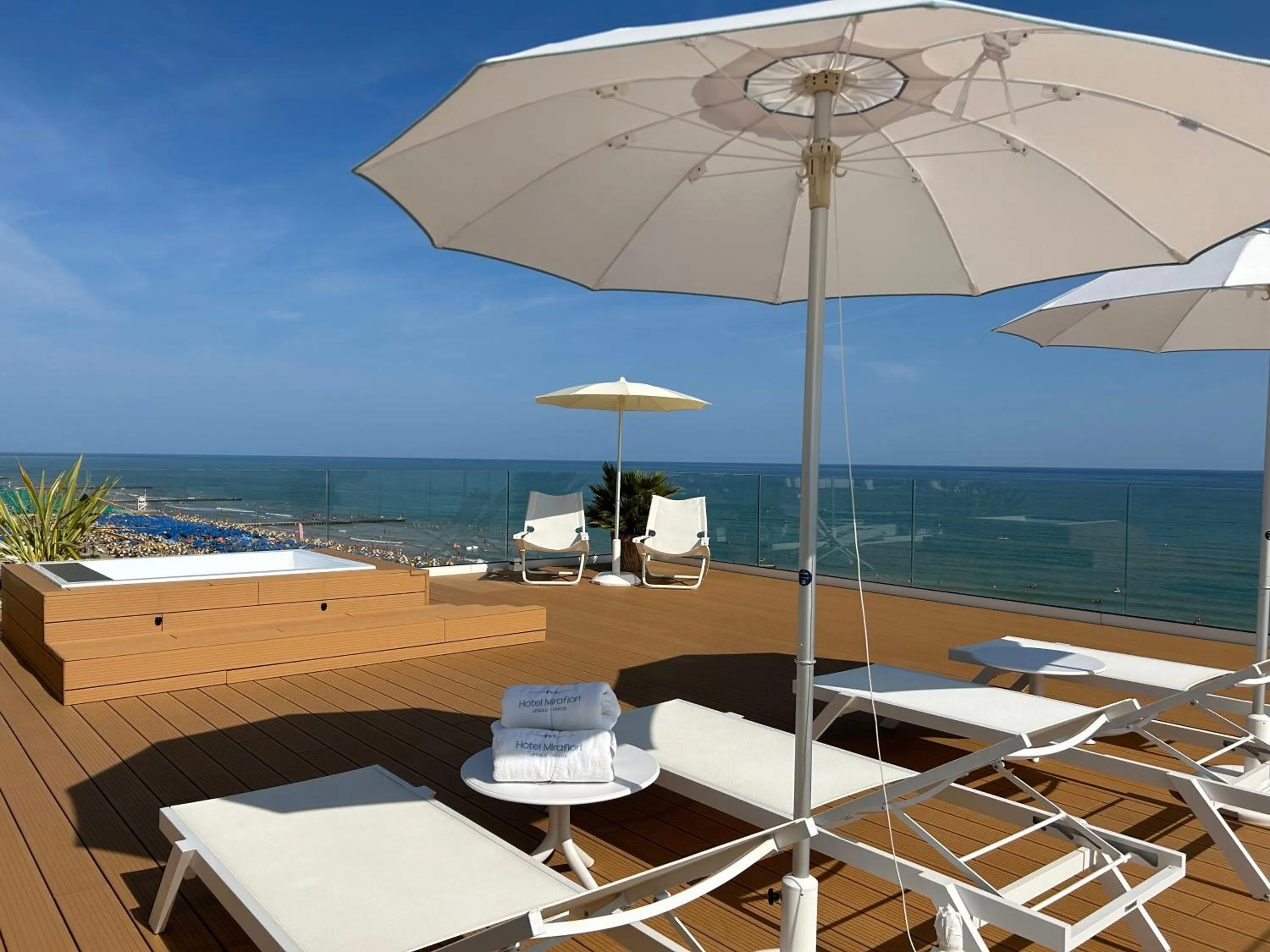Swimming pool in Hotel Mirafiori