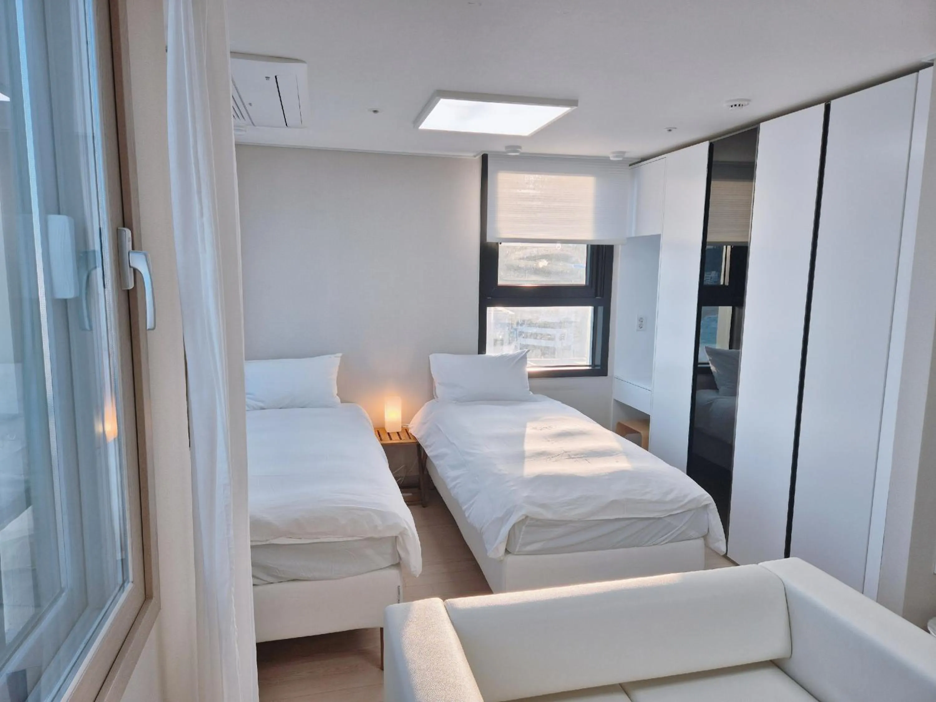Bed in The First Ocean Songjeong