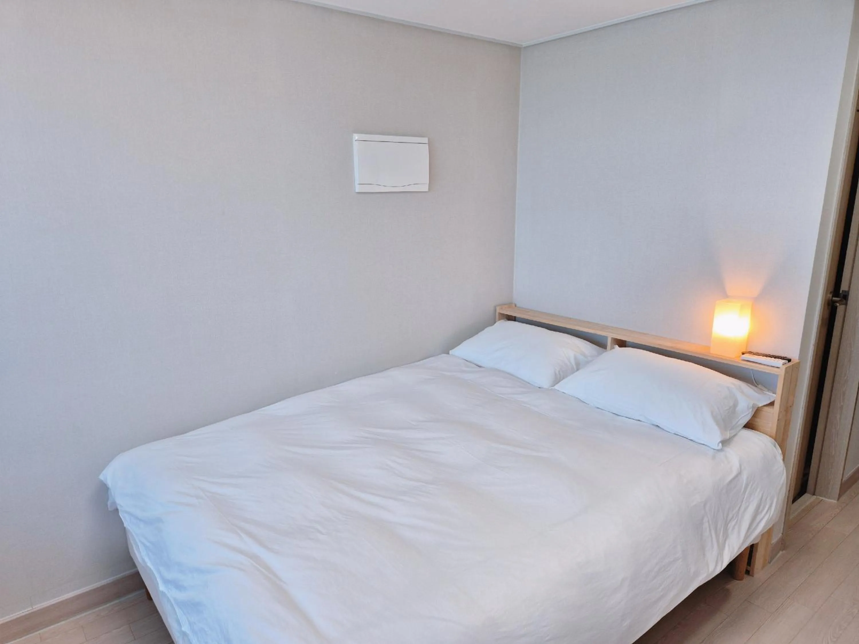 Bed in The First Ocean Songjeong