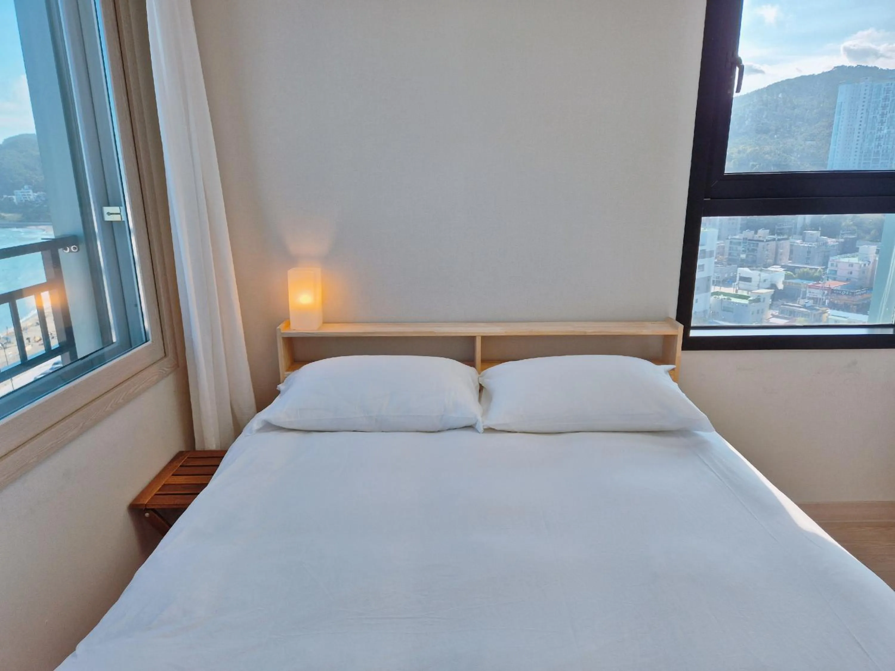 Bed in The First Ocean Songjeong